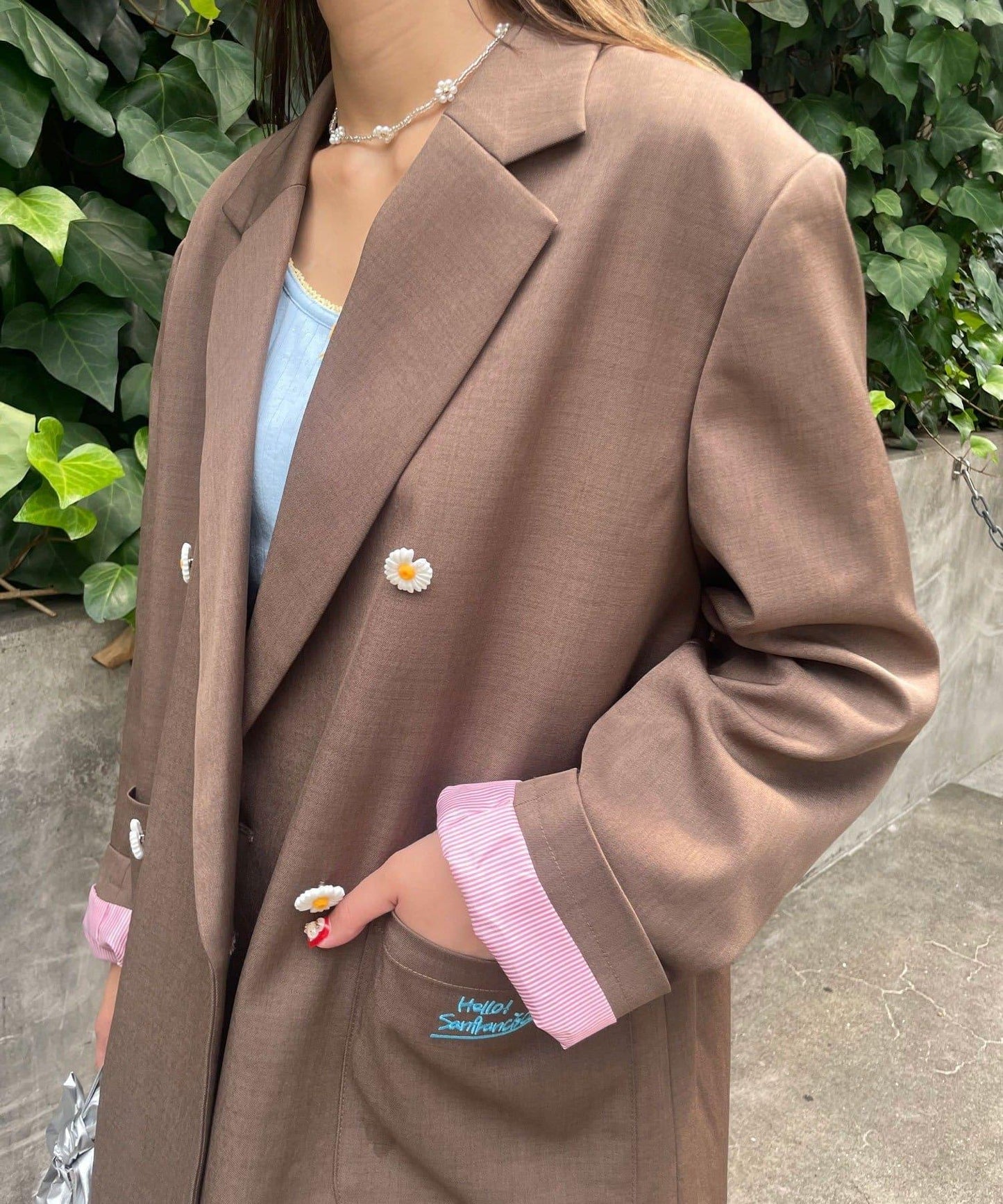 【HELLO.SANFRANCISCO/你好,舊金山】名字刺繡雛菊扣大號夾克
