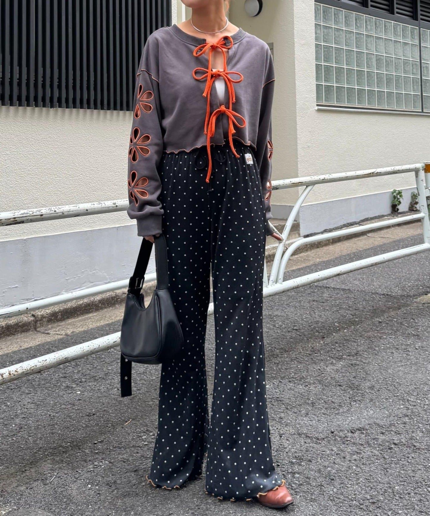 H.S款式絨布印花喇叭褲