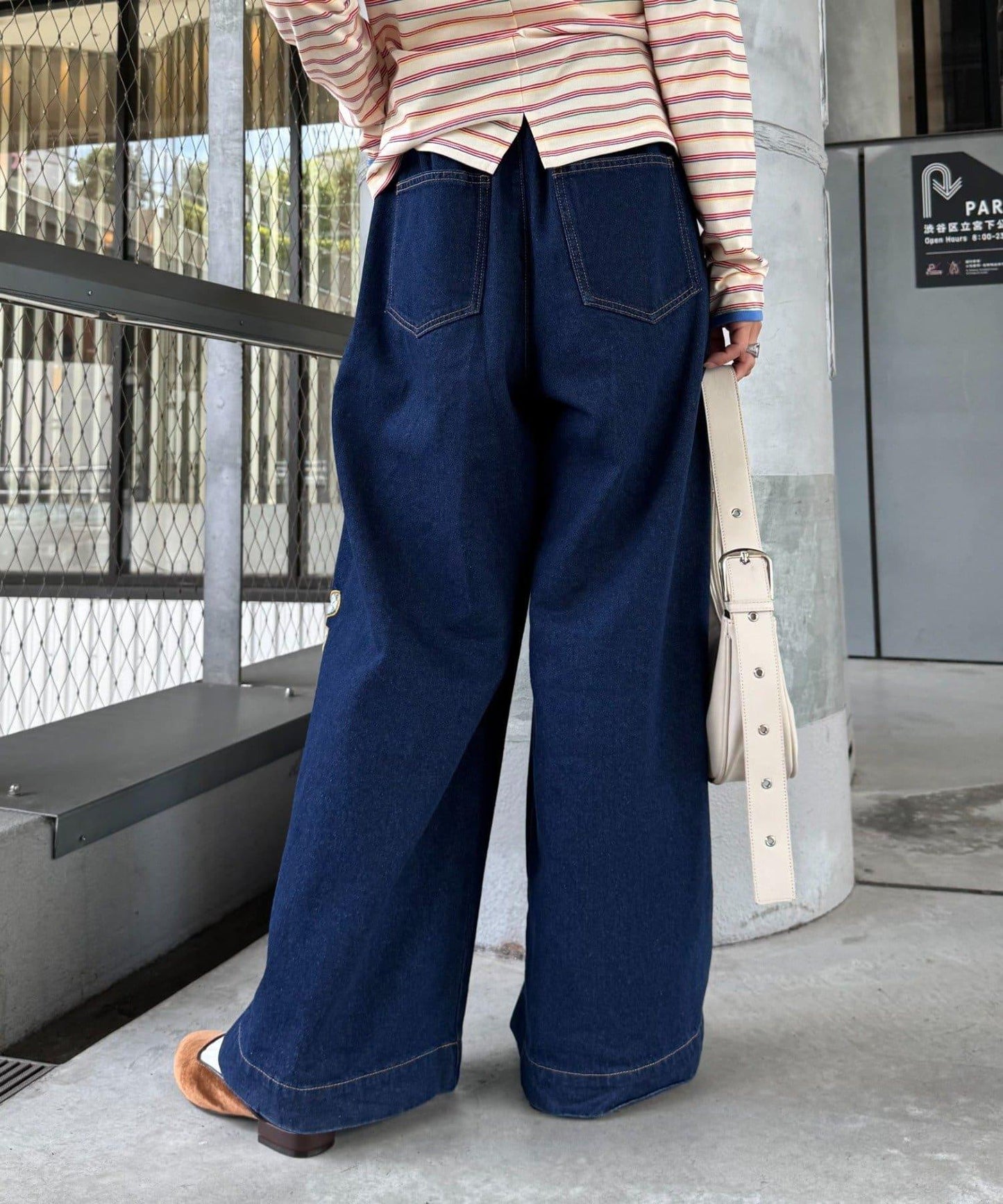 H.S蕾絲花邊寬鬆牛仔褲