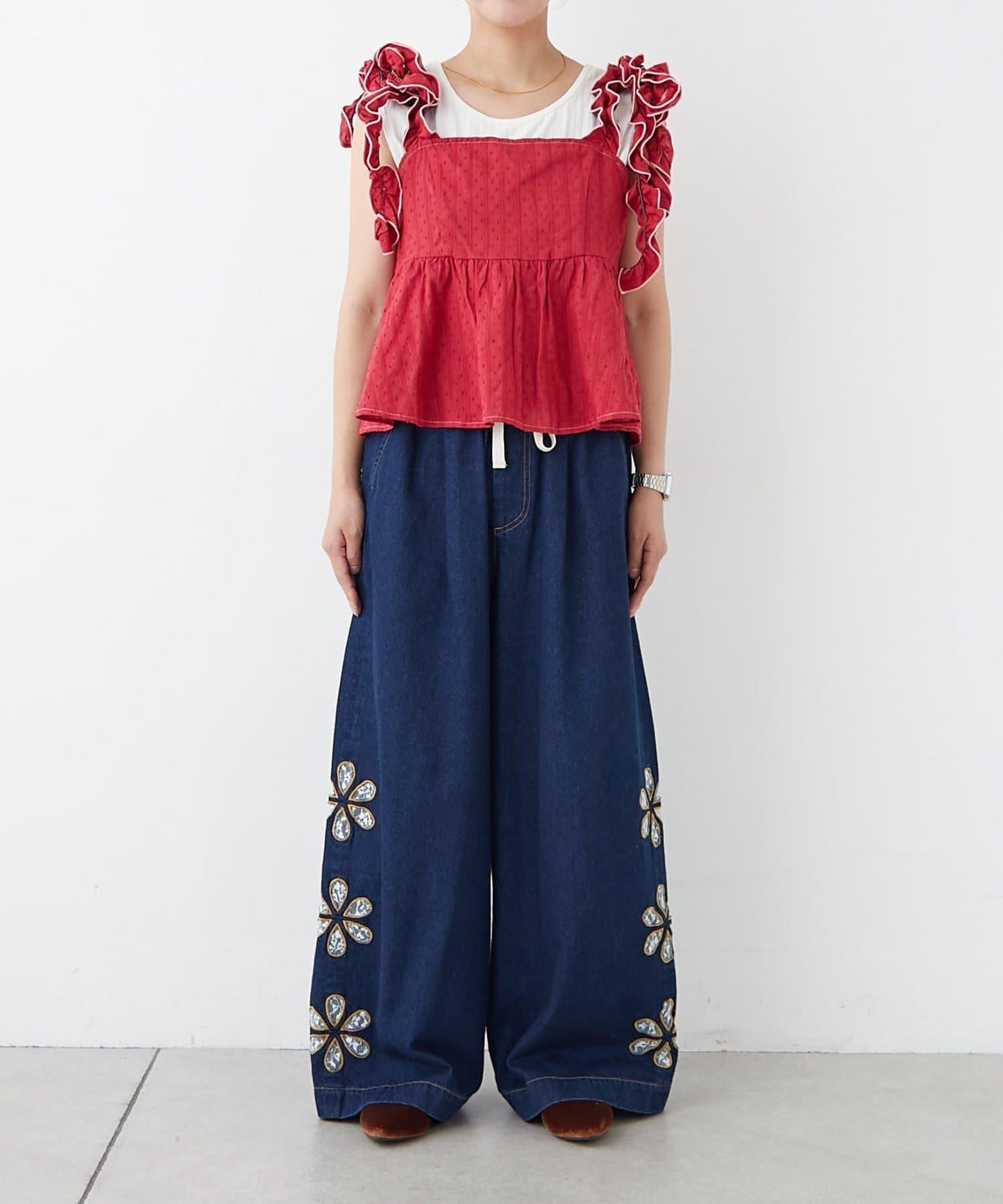 H.S蕾絲花邊寬鬆牛仔褲