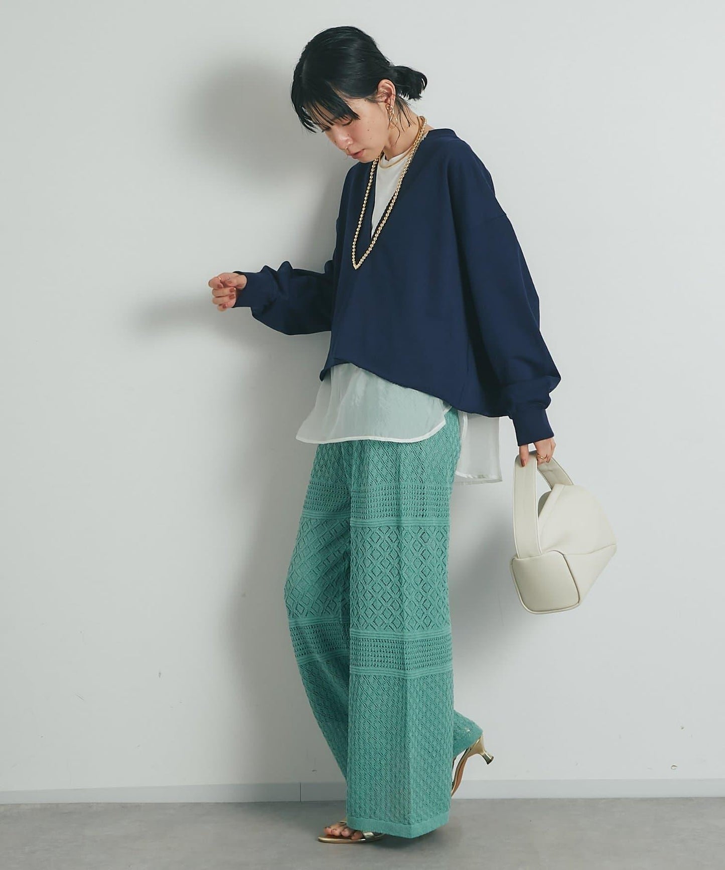 《優雅女性風》透孔圖案束腰針織褲