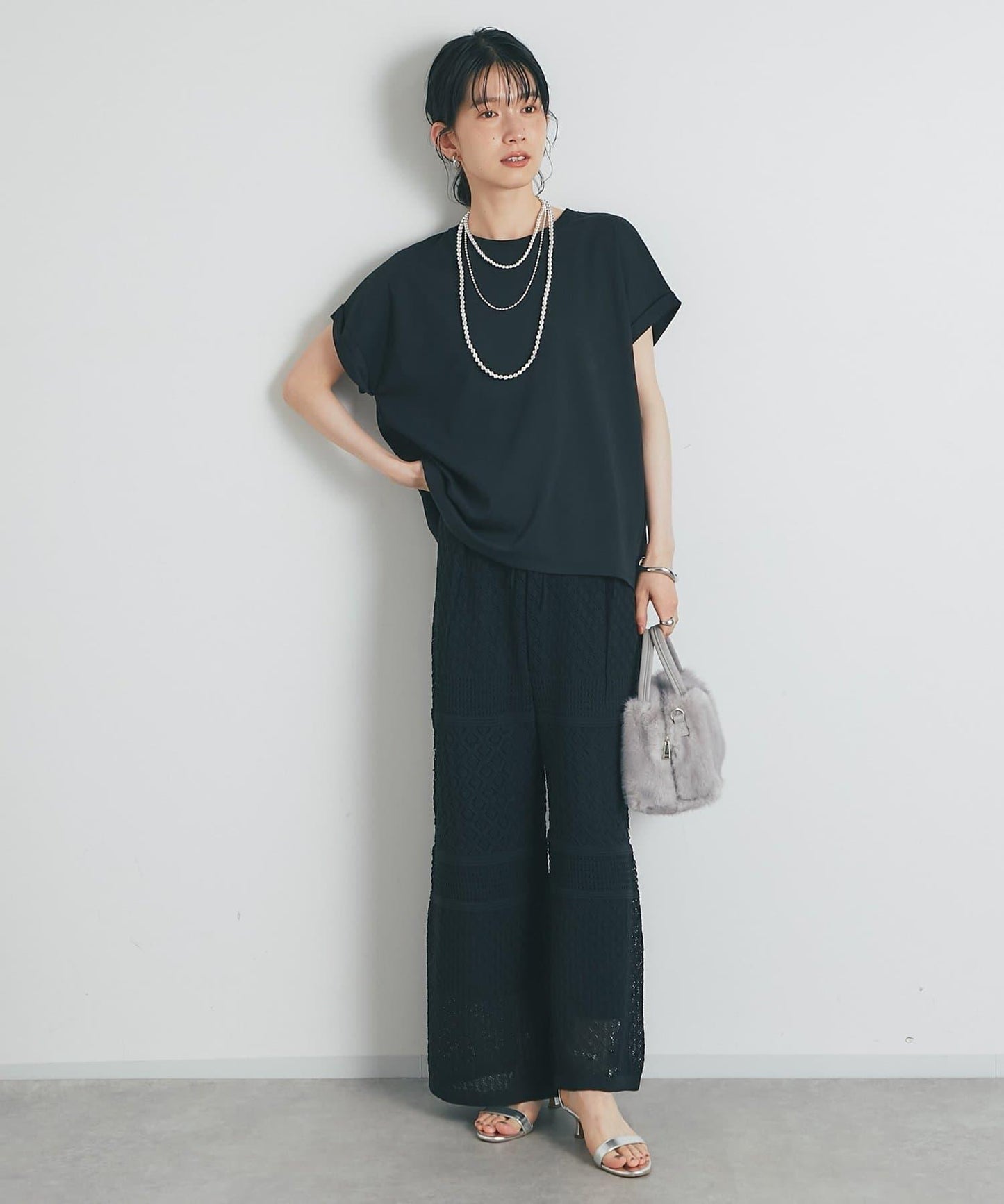 《優雅女性風》透孔圖案束腰針織褲