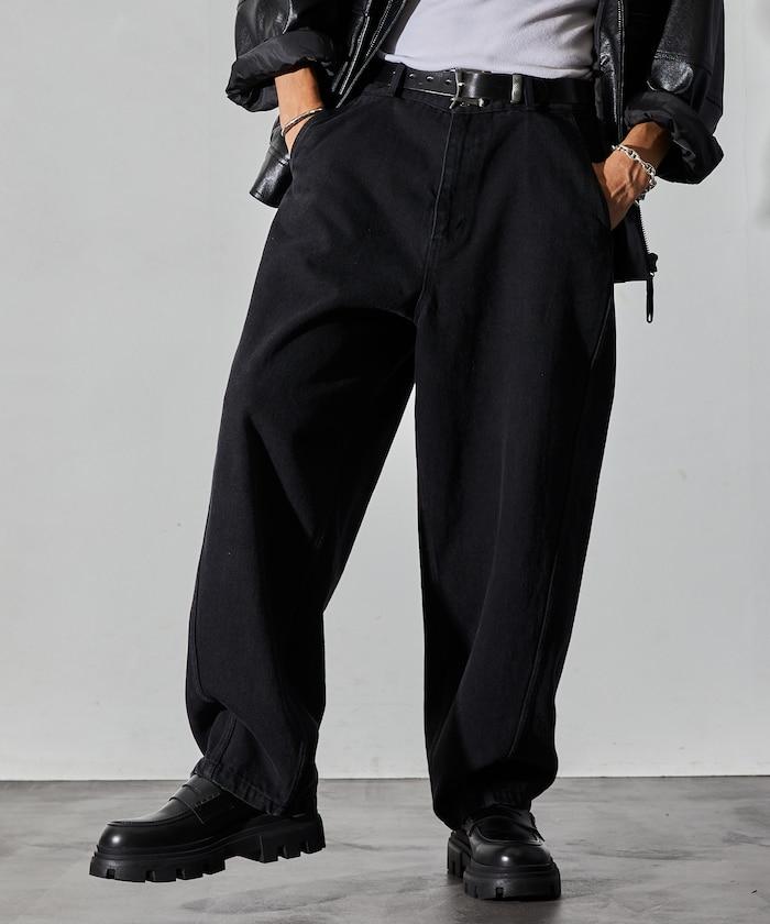 寬鬆版型扭曲彎曲牛仔褲