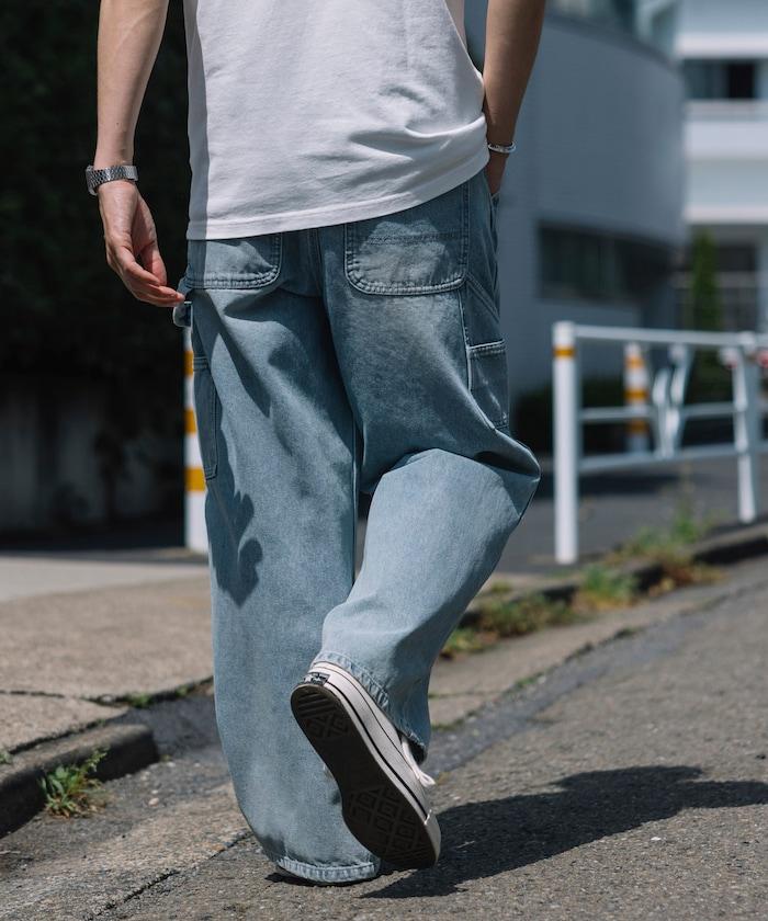 直筒版型寬鬆雙膝牛仔褲