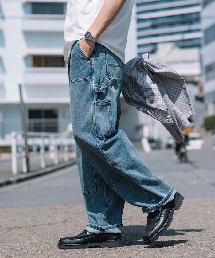 直筒版型寬鬆雙膝牛仔褲