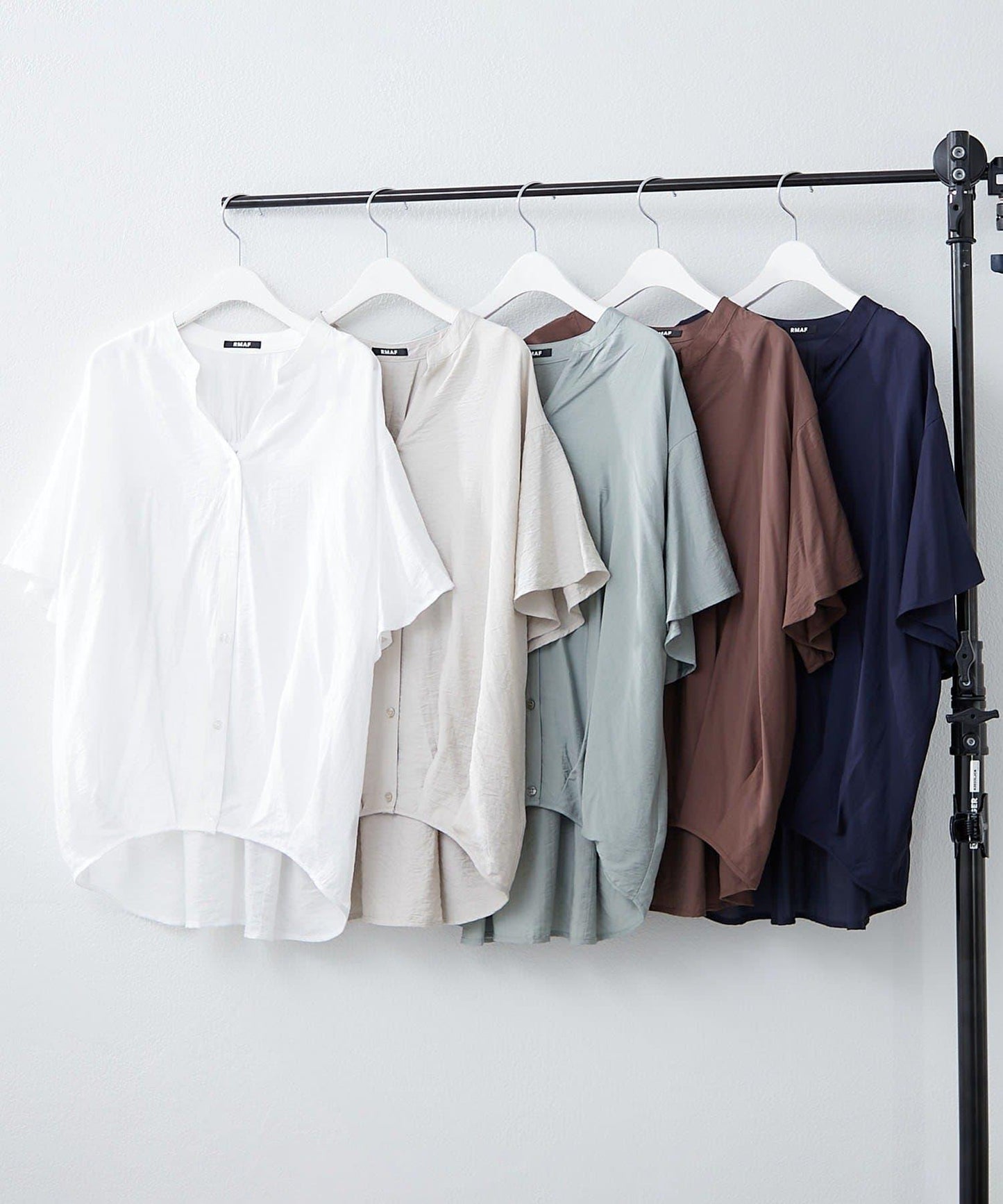 通勤穿搭首選!後背褶皺竹筍褶飾襯衫