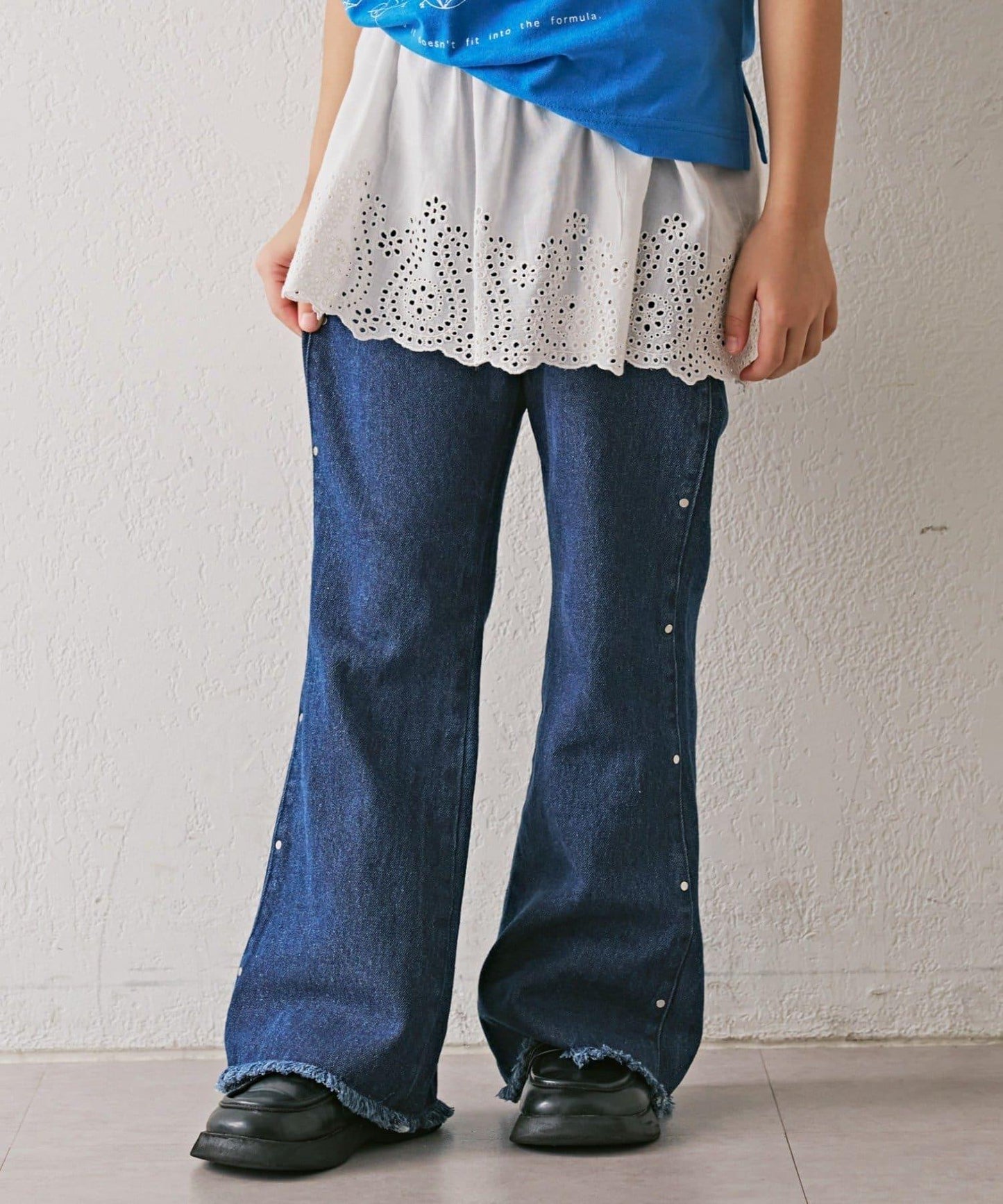 【KIDS】鉚釘喇叭牛仔褲
