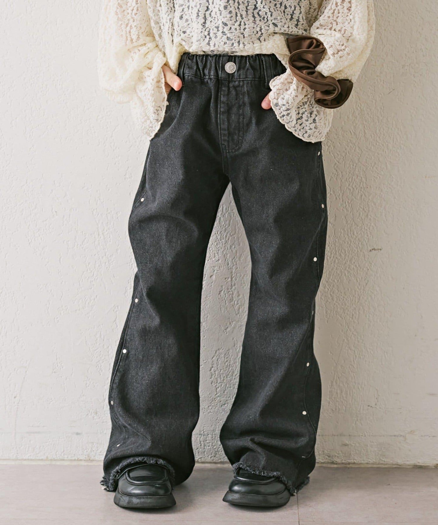 【KIDS】鉚釘喇叭牛仔褲