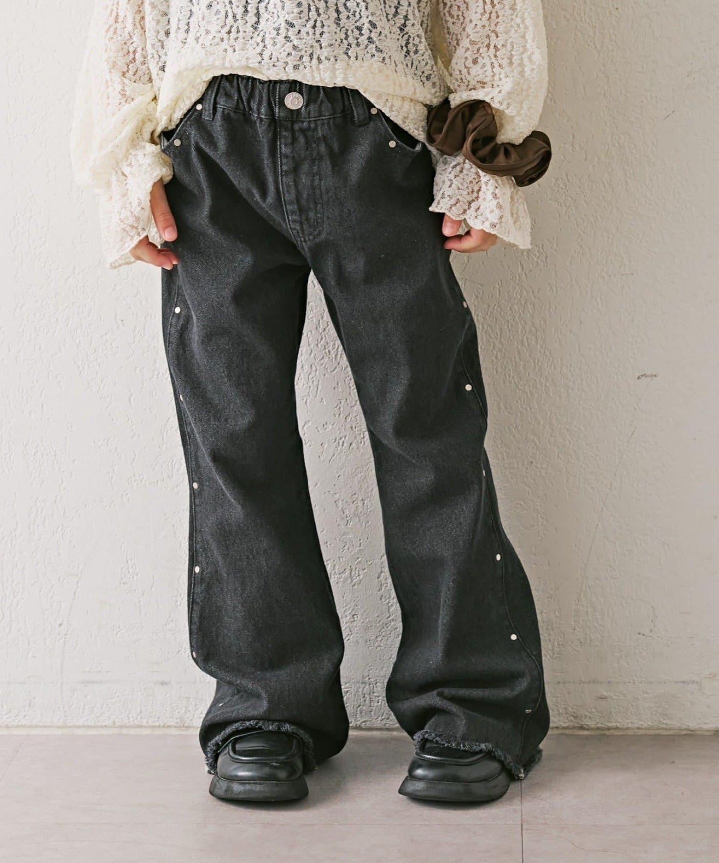 【KIDS】鉚釘喇叭牛仔褲