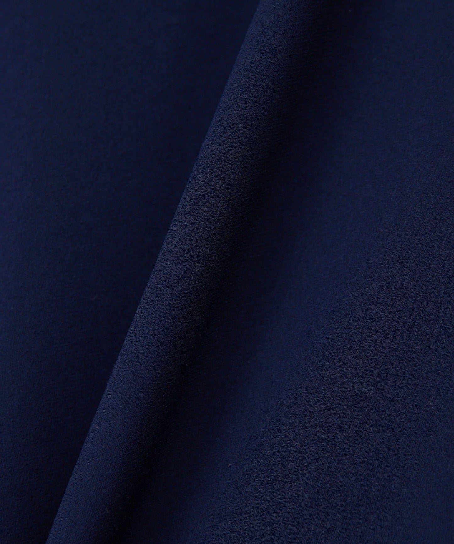 前襟褶皺女襯衫