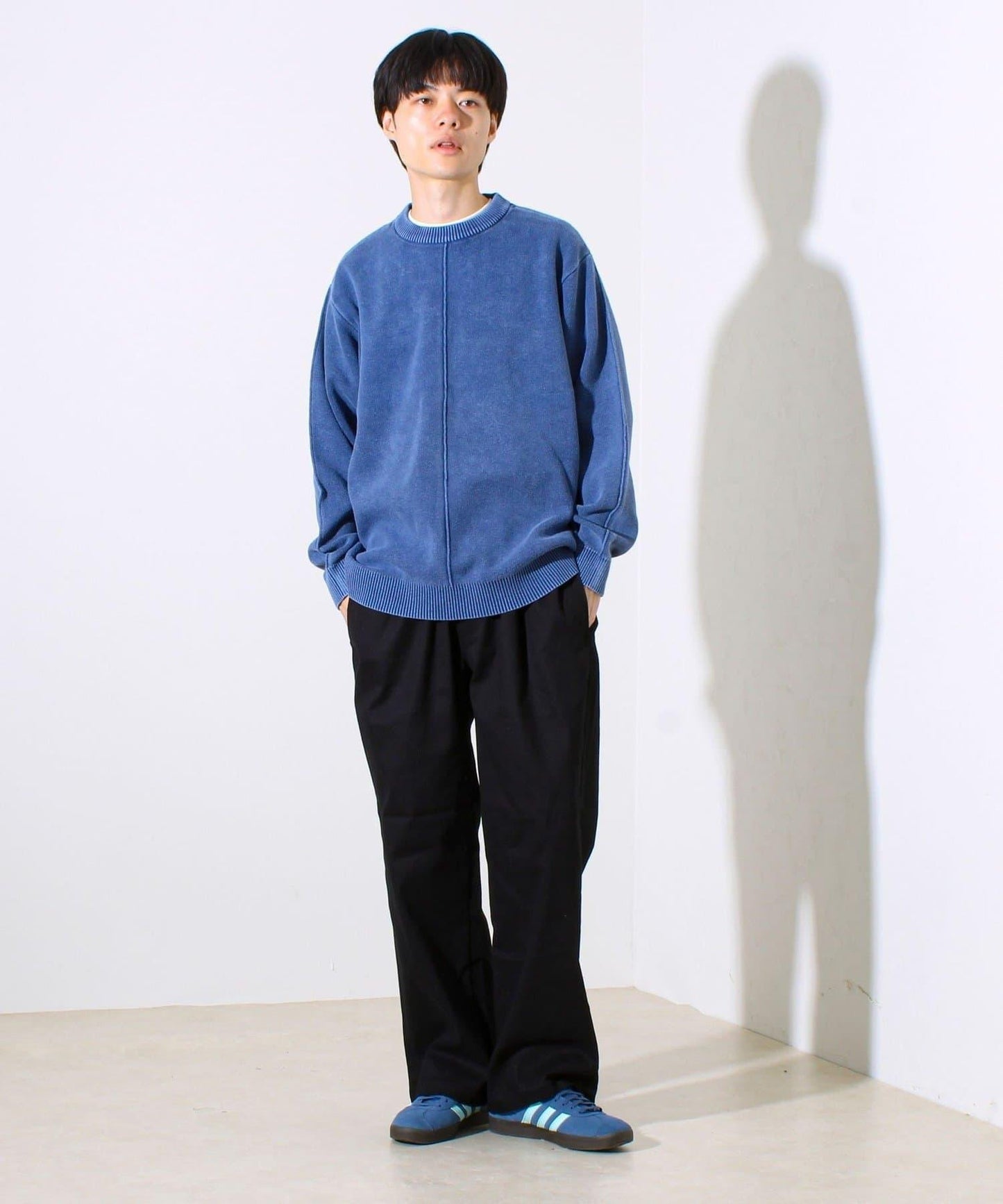【縫製工藝展現主角細節】正面拼接圓領針織衫 酸洗工藝