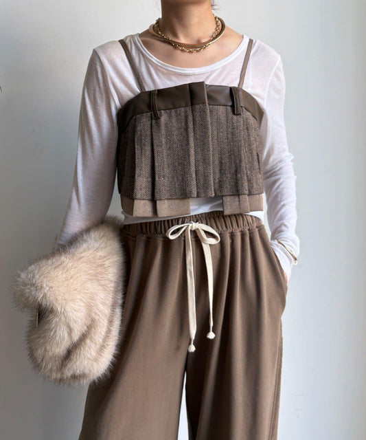 拼接仿皮吊帶上衣