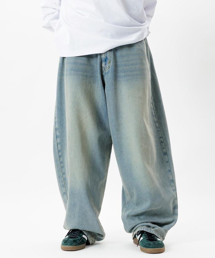 寬鬆版型桶形牛仔褲 / 水洗工藝 / 過染工藝