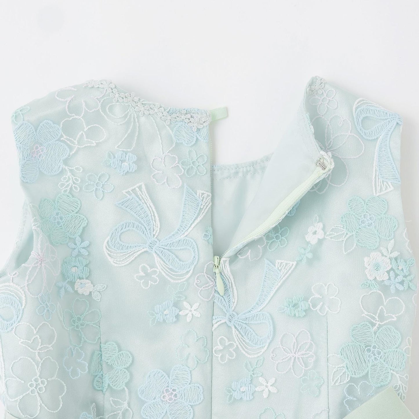 花卉刺繡連衣裙