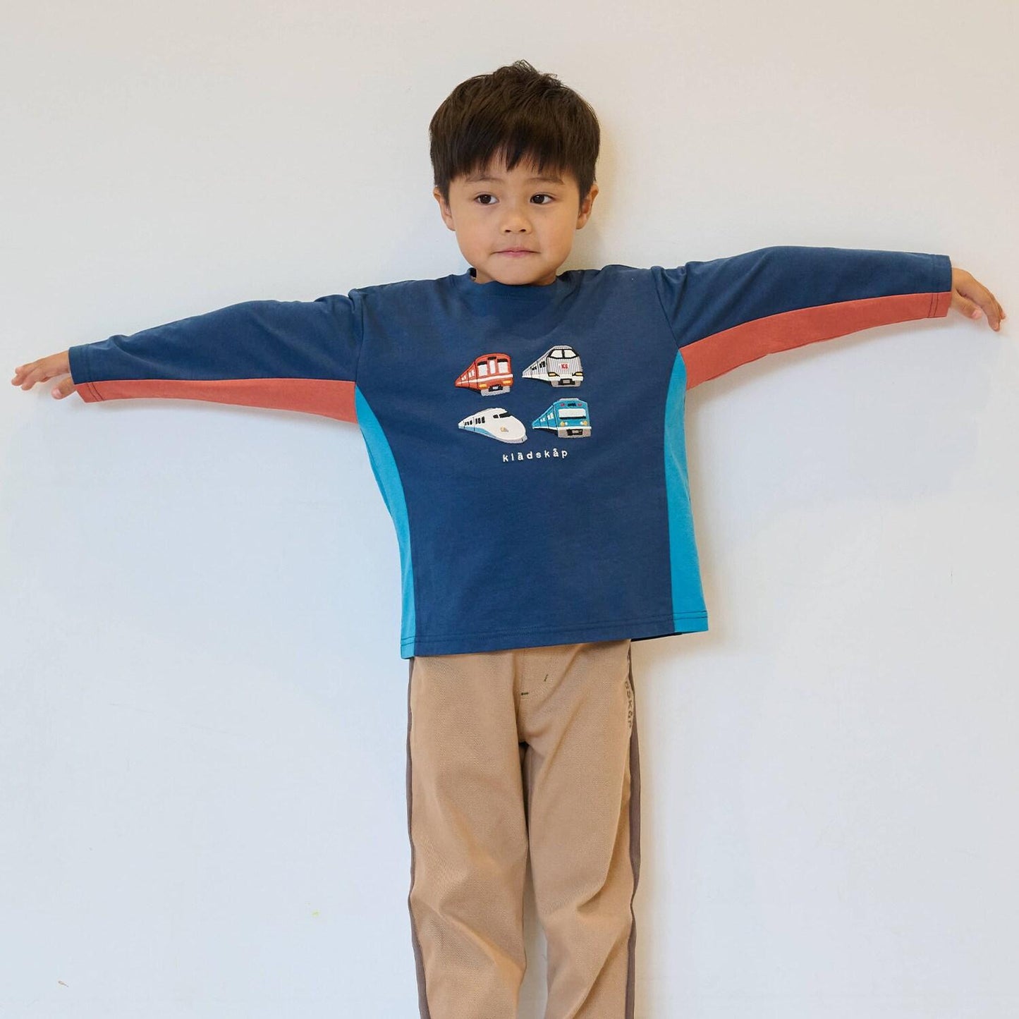 電車貼布繡長袖T恤