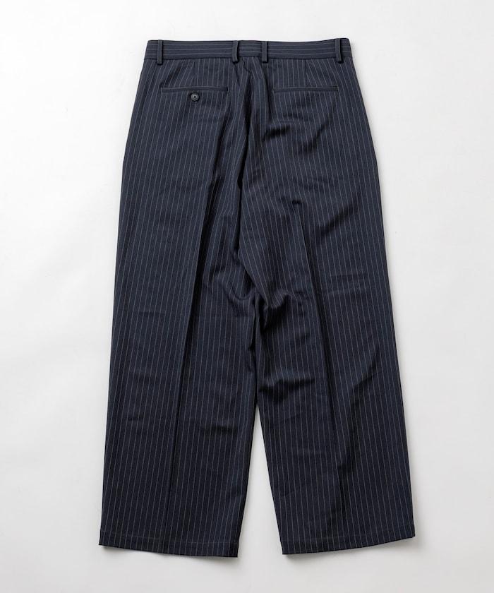 寬鬆直筒一褶西裝長褲