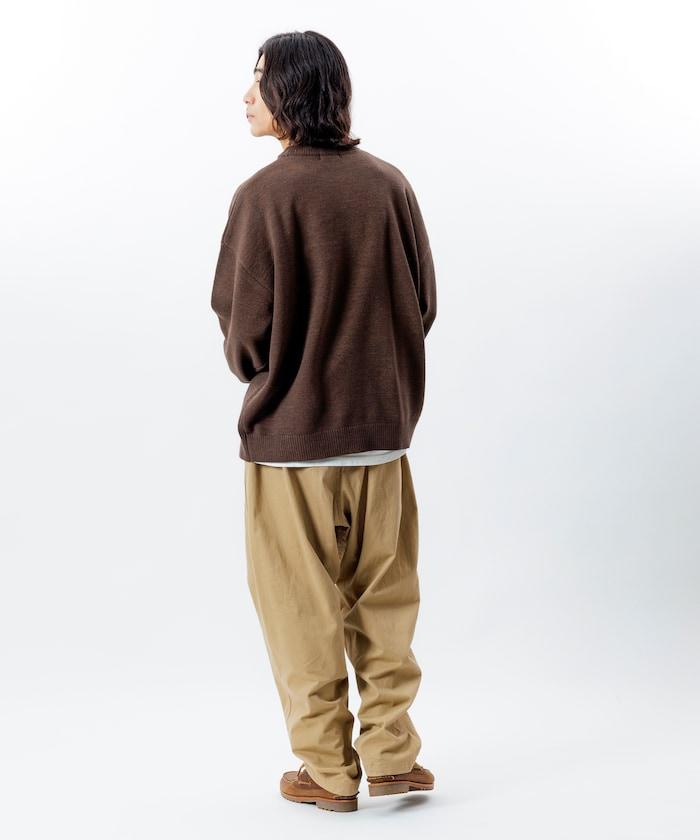 寬鬆版型 易打理 可水洗 圓領針織衫