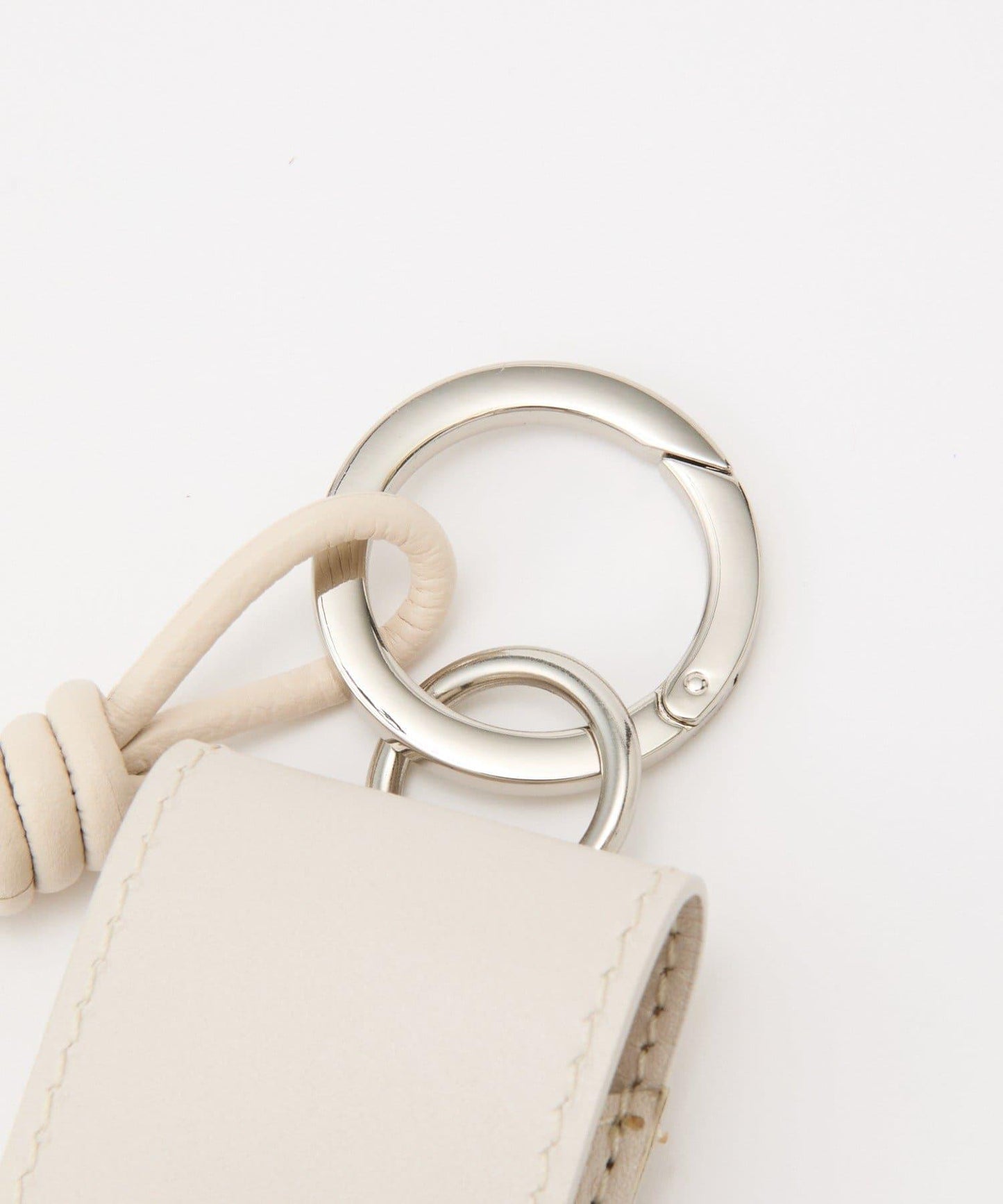 附唇形化妝包皮革掛飾