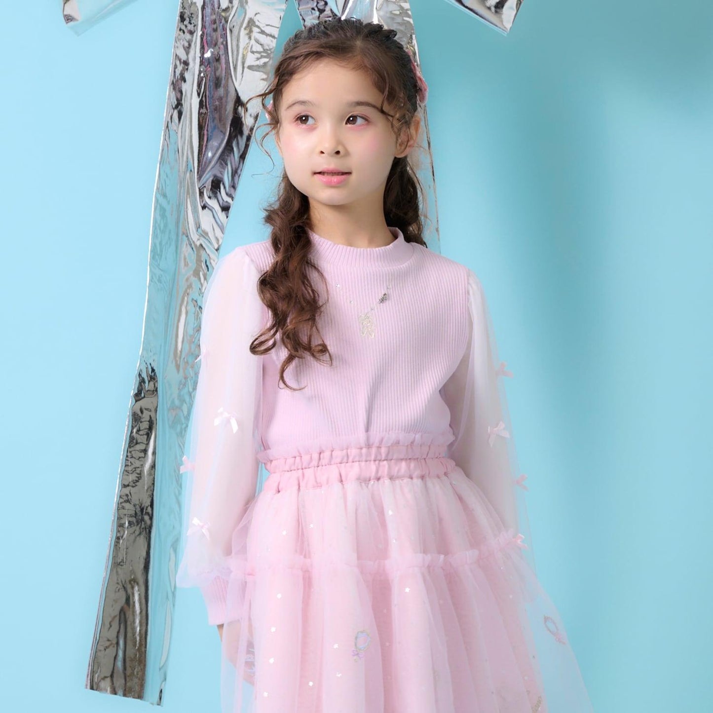 項鍊刺繡袖子網紗羅紋長袖T恤