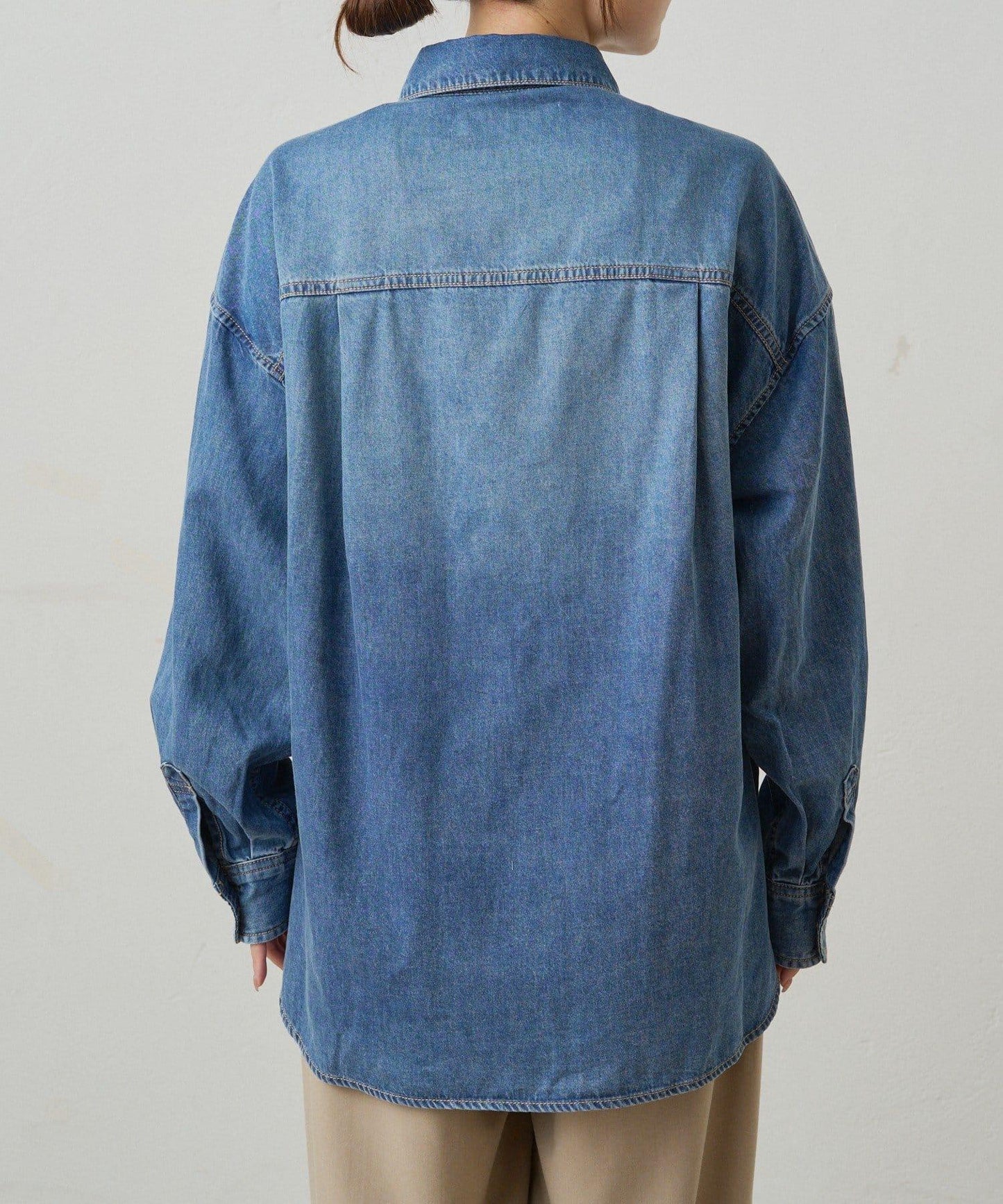 雙口袋牛仔襯衫