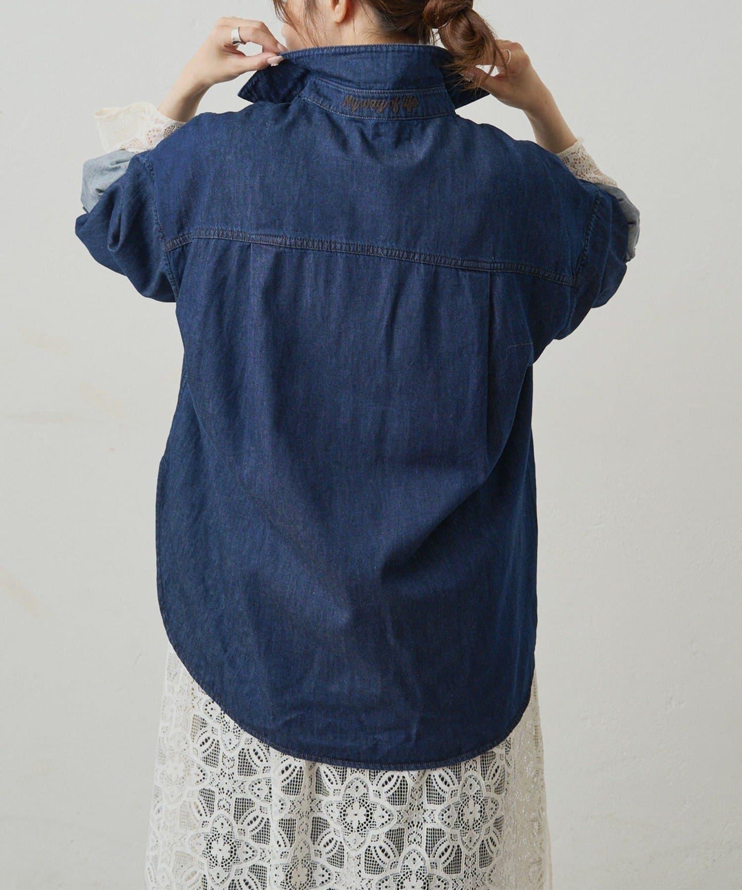 雙口袋牛仔襯衫