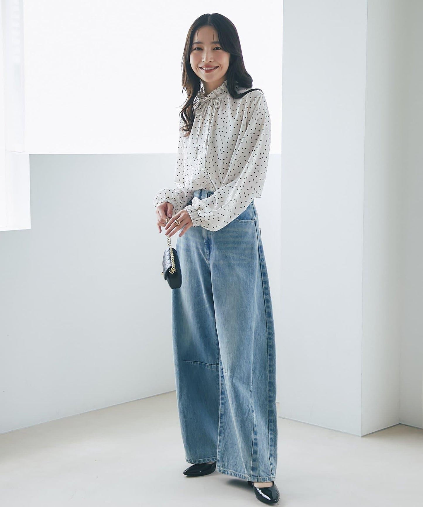 波點印花荷葉邊領襯衫