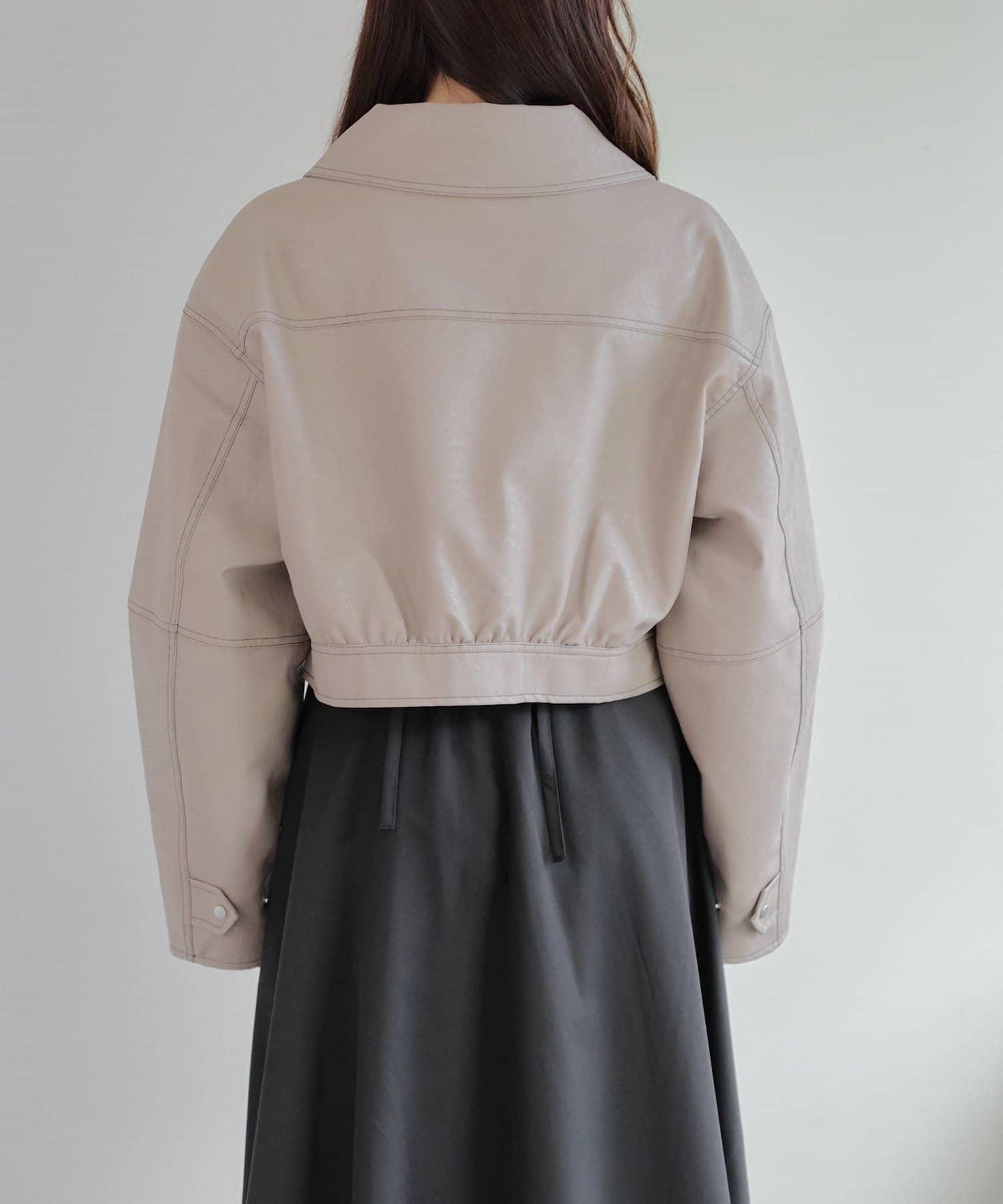 拼色仿皮縫線短夾克