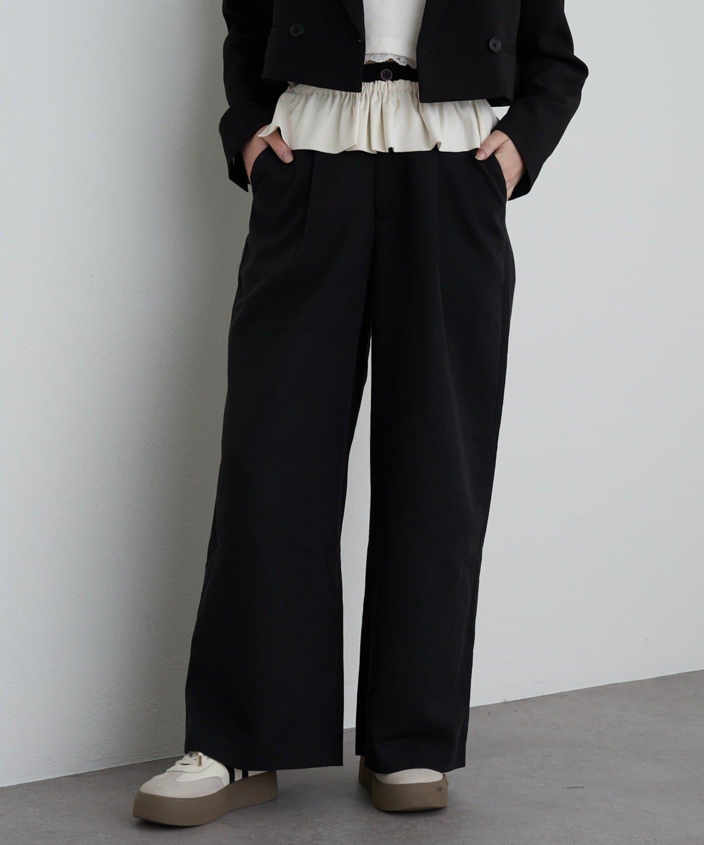 【RAY CASSIN】帶荷葉邊腰帶寬鬆休閒長褲