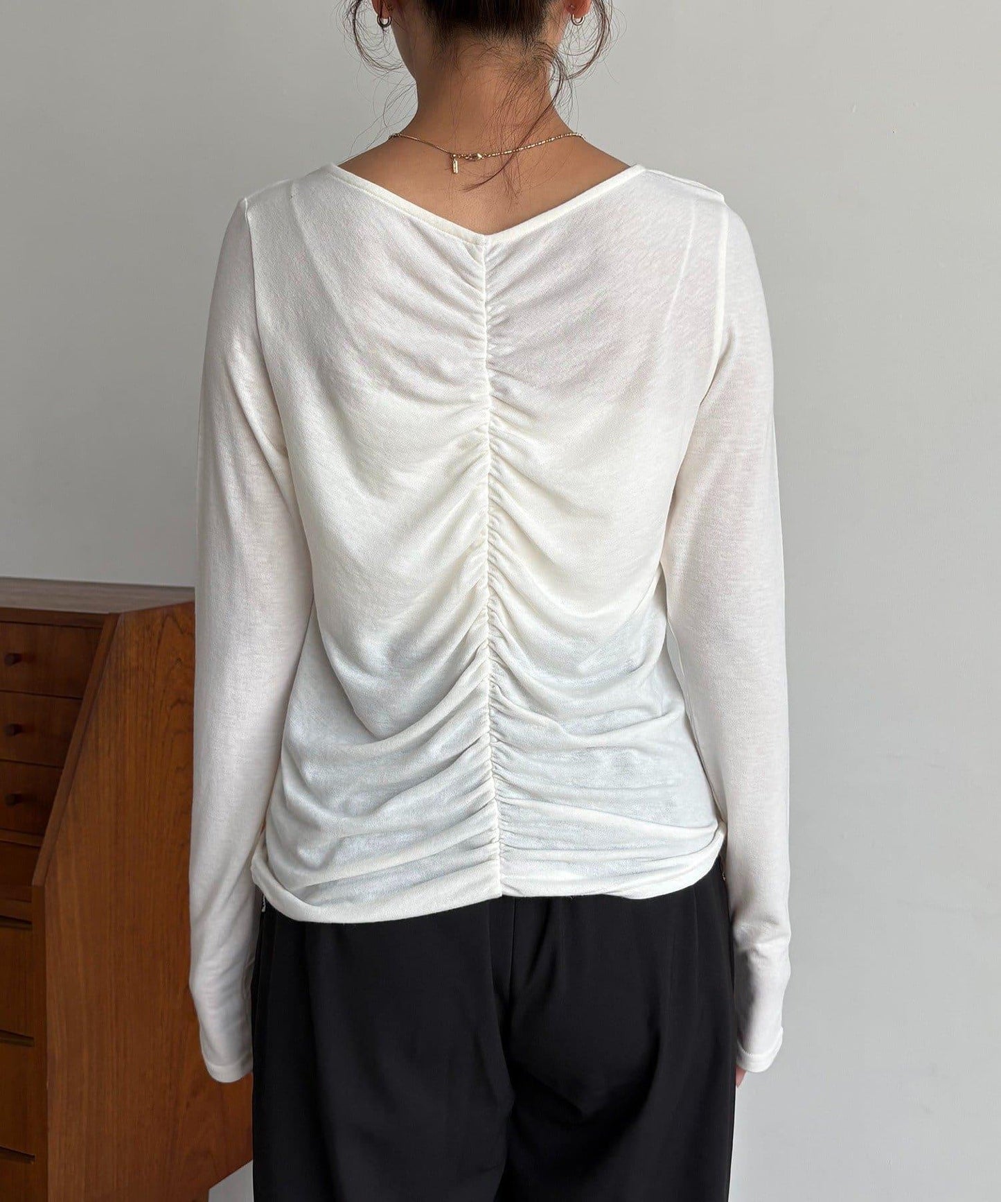 褶皺長袖T恤
