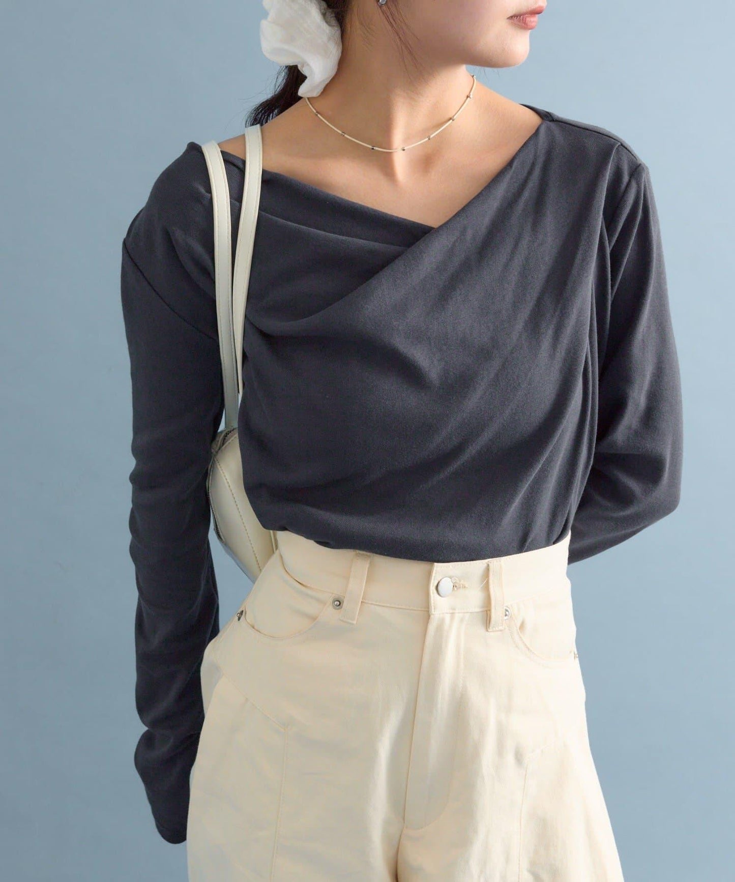 【人氣系列/新色白色・灰色2】一字肩長袖T恤※僅限電商渠道專屬顏色