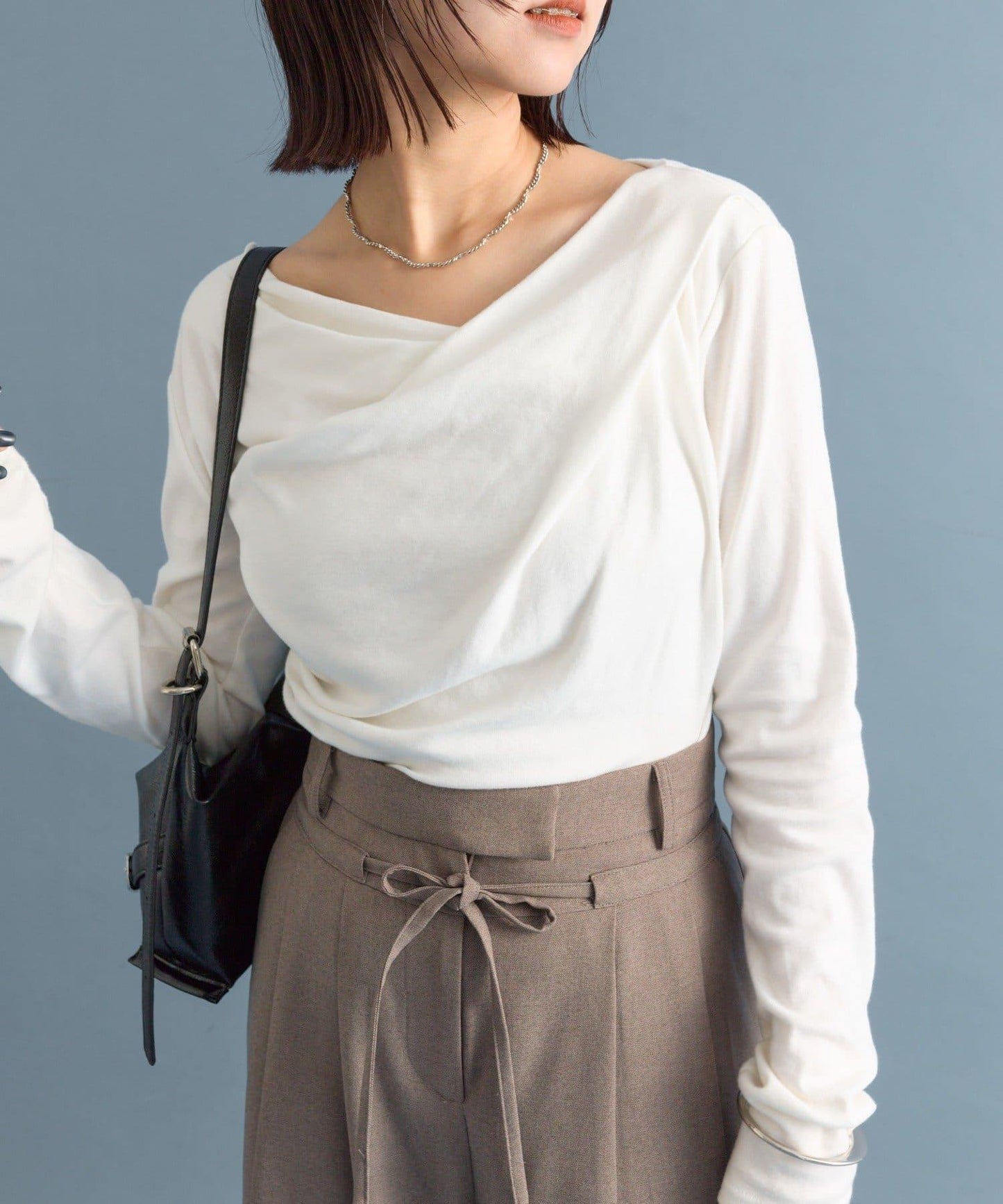 【人氣系列/新色白色・灰色2】一字肩長袖T恤※僅限電商渠道專屬顏色