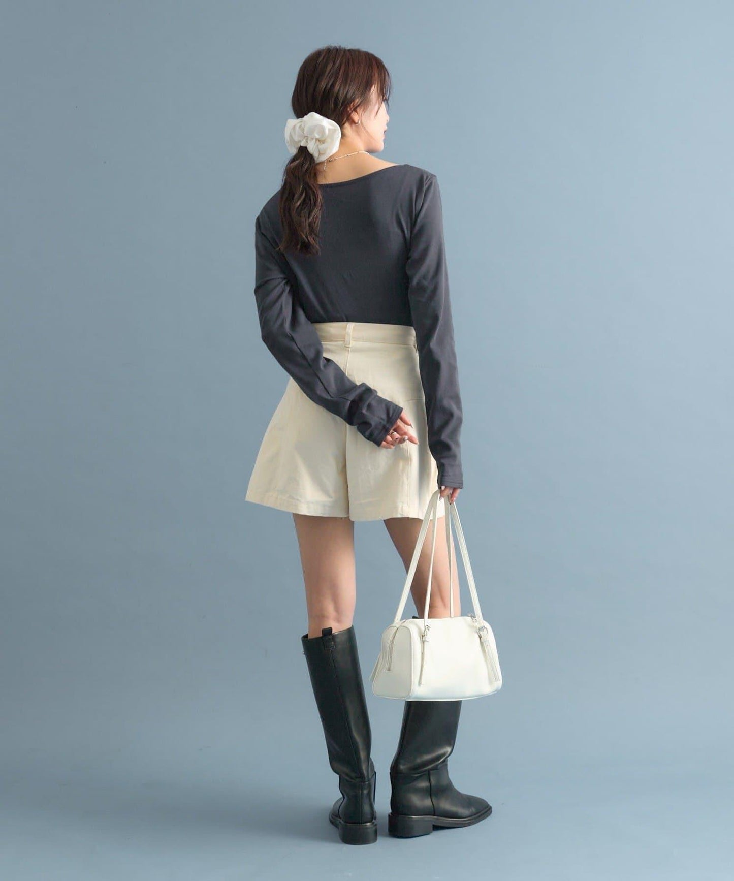 【人氣系列/新色白色・灰色2】一字肩長袖T恤※僅限電商渠道專屬顏色