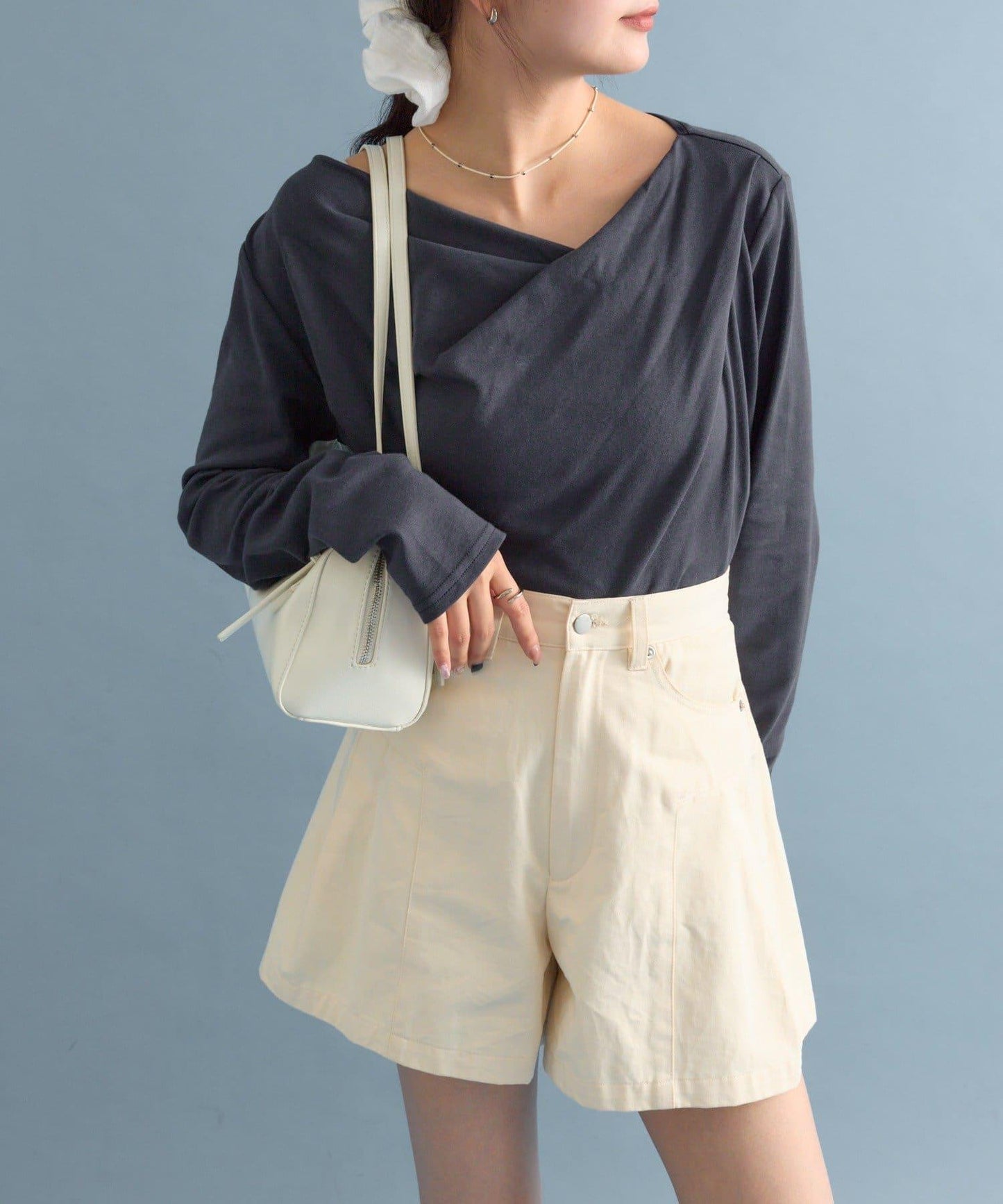 【人氣系列/新色白色・灰色2】一字肩長袖T恤※僅限電商渠道專屬顏色