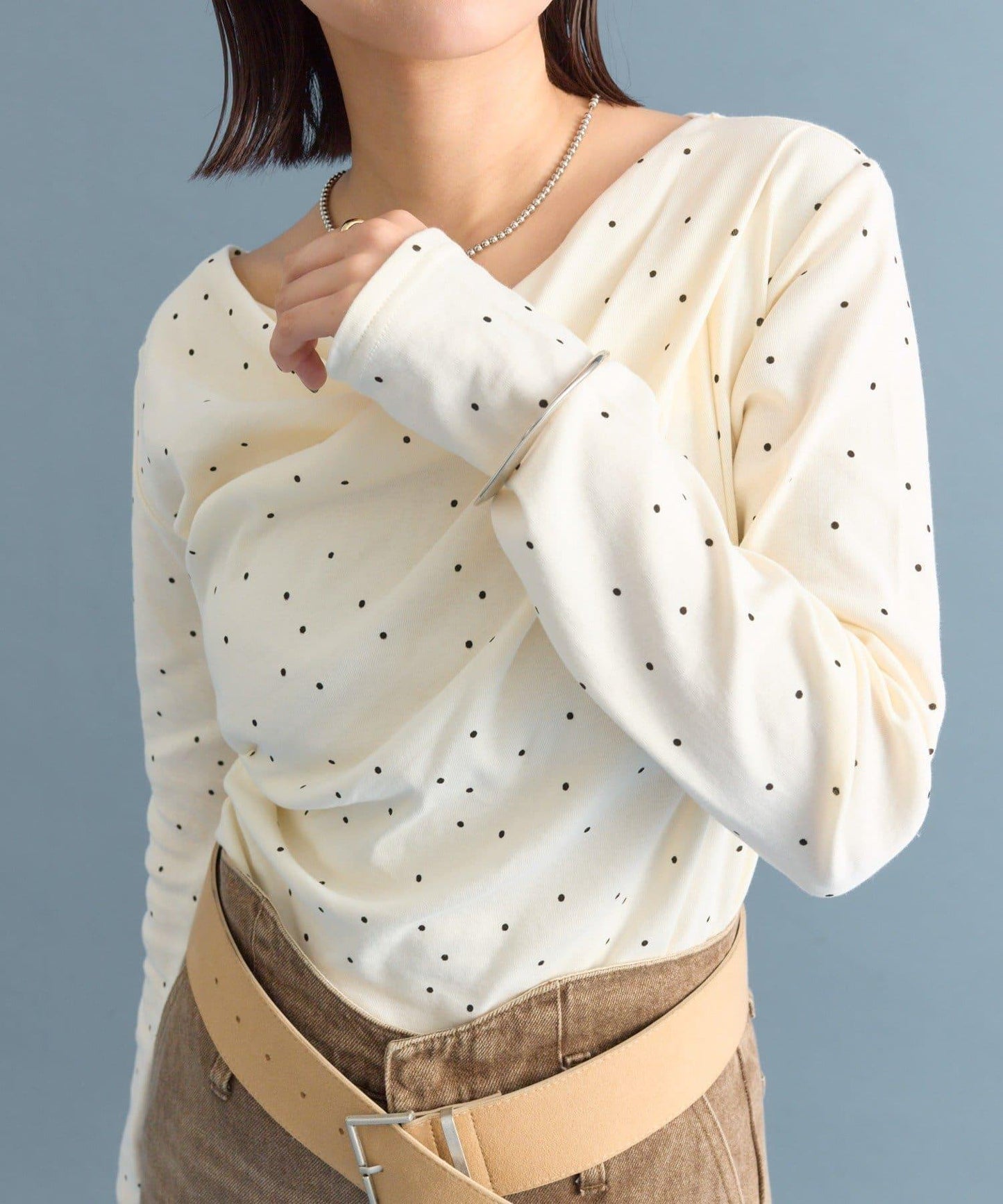 【人氣系列/新色白色・灰色2】一字肩長袖T恤※僅限電商渠道專屬顏色