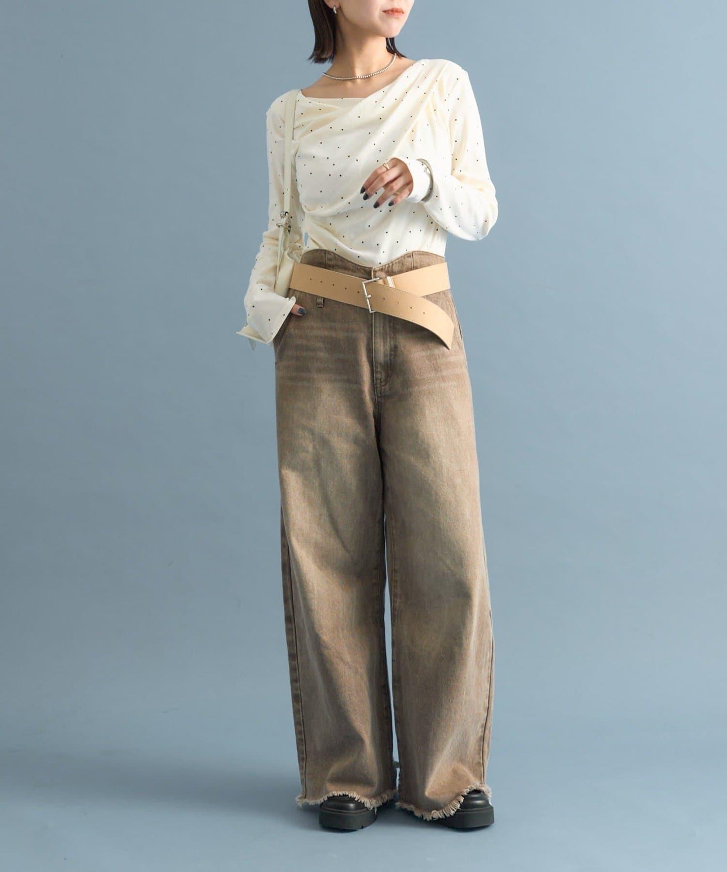 【人氣系列/新色白色・灰色2】一字肩長袖T恤※僅限電商渠道專屬顏色