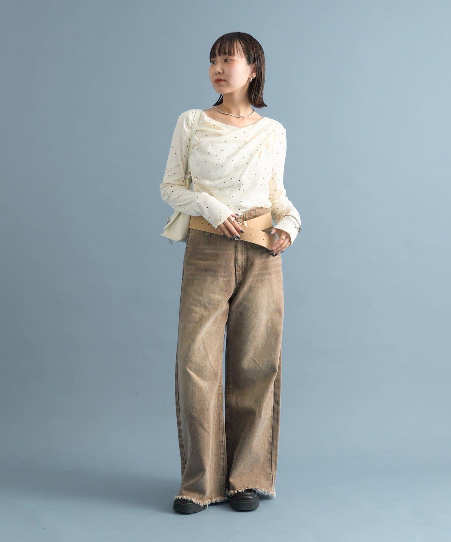 【人氣系列/新色白色・灰色2】一字肩長袖T恤※僅限電商渠道專屬顏色