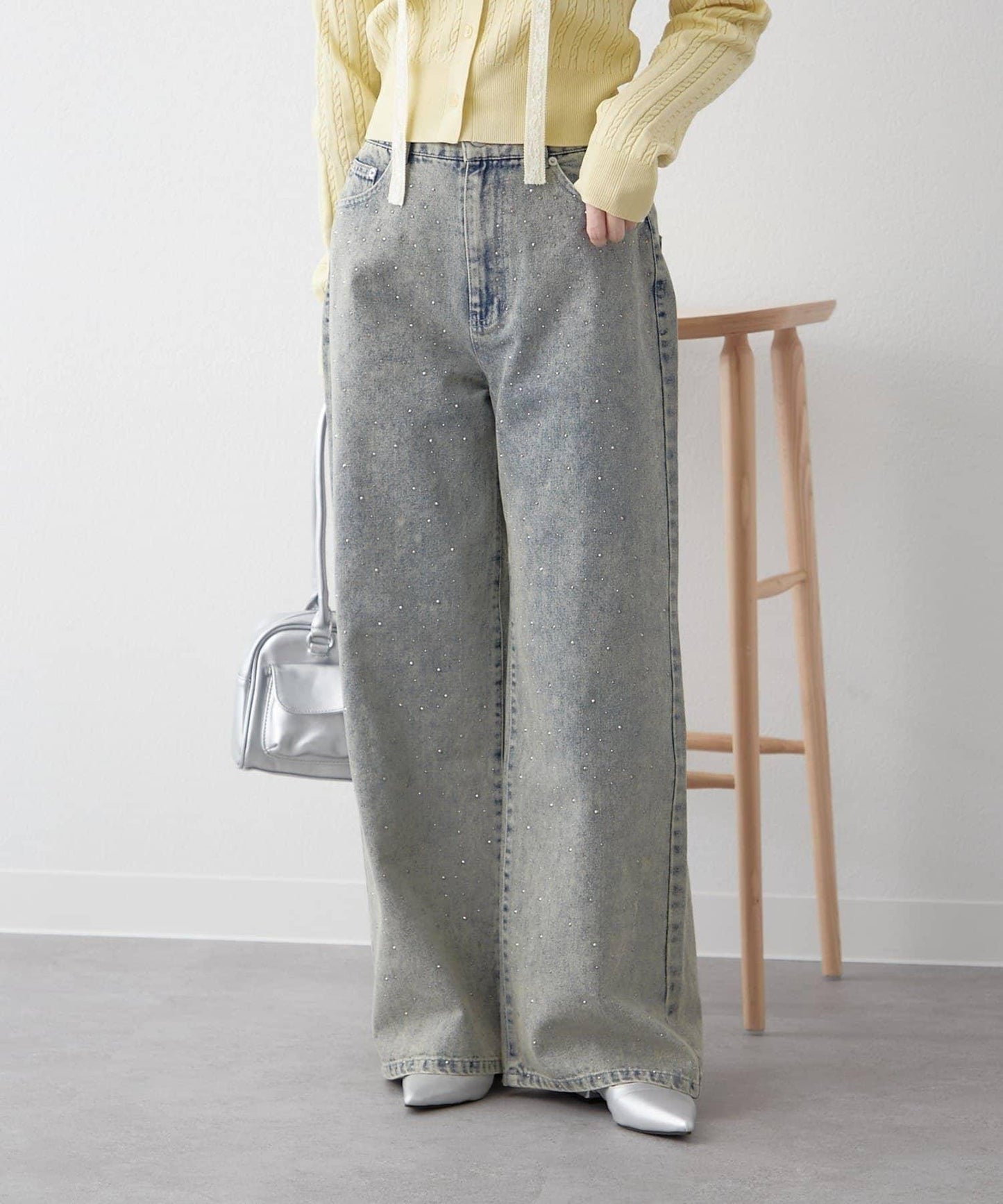 美麗剪裁鑲鑽牛仔褲