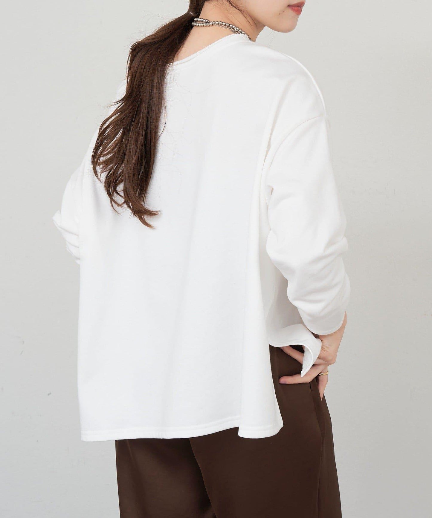 側開叉一字肩衛衣