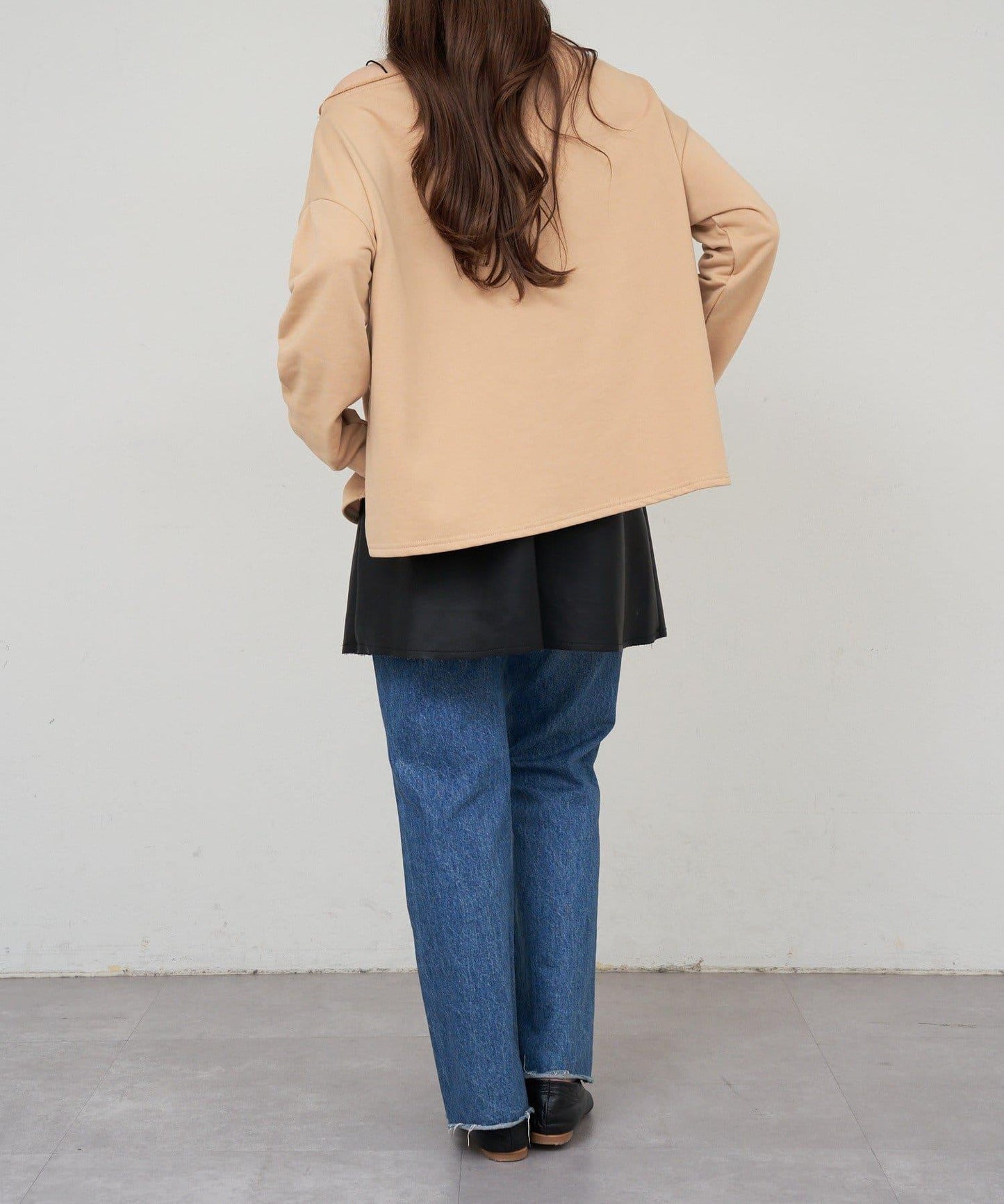 側開叉一字肩衛衣