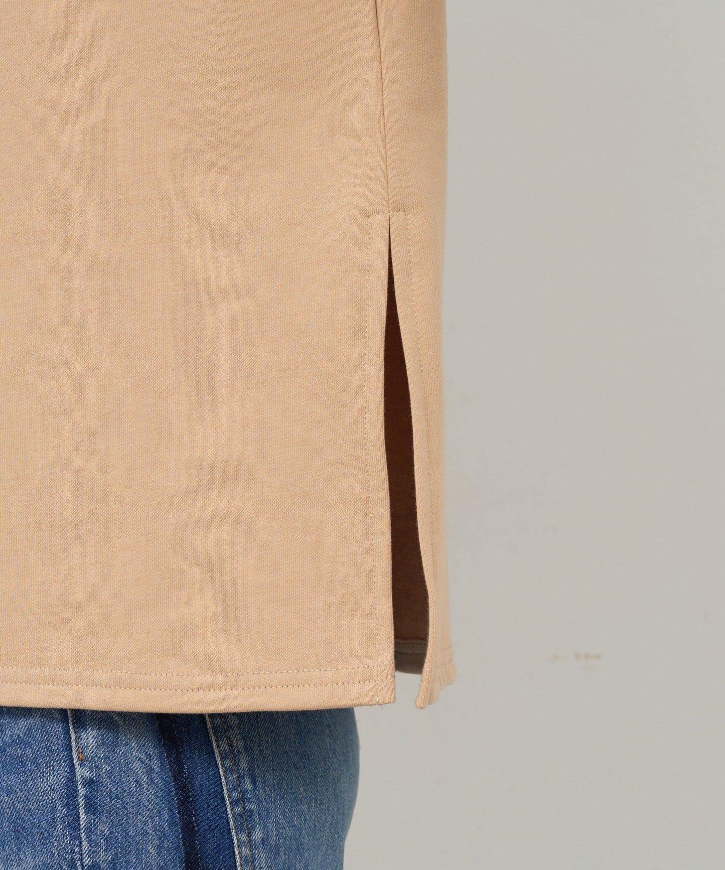 側開叉一字肩衛衣