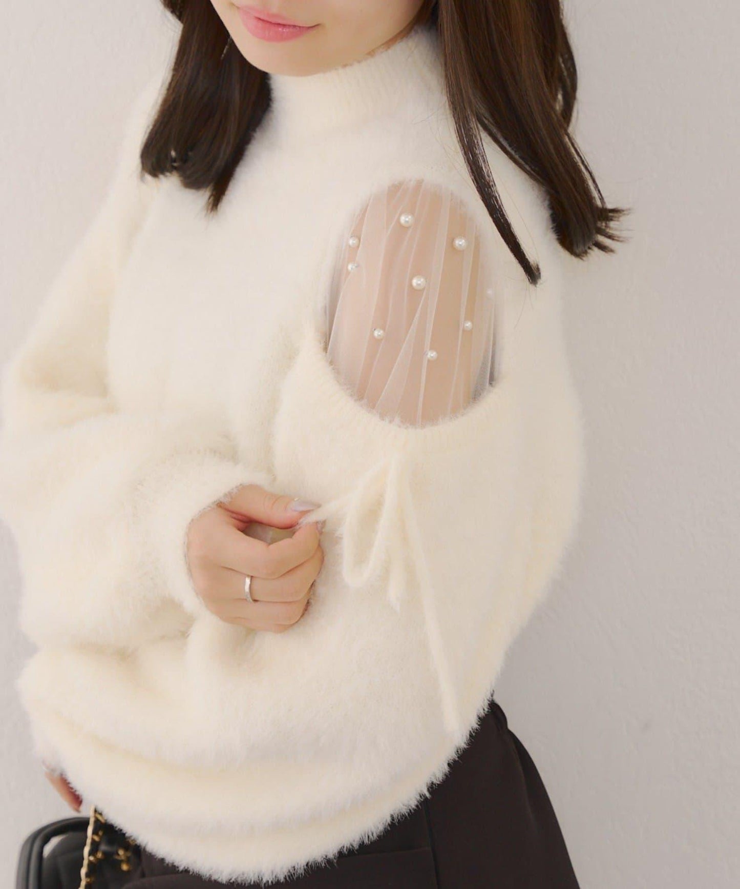 約會或應援活動首選【RMAF】顯身材露膚珍珠針織衫