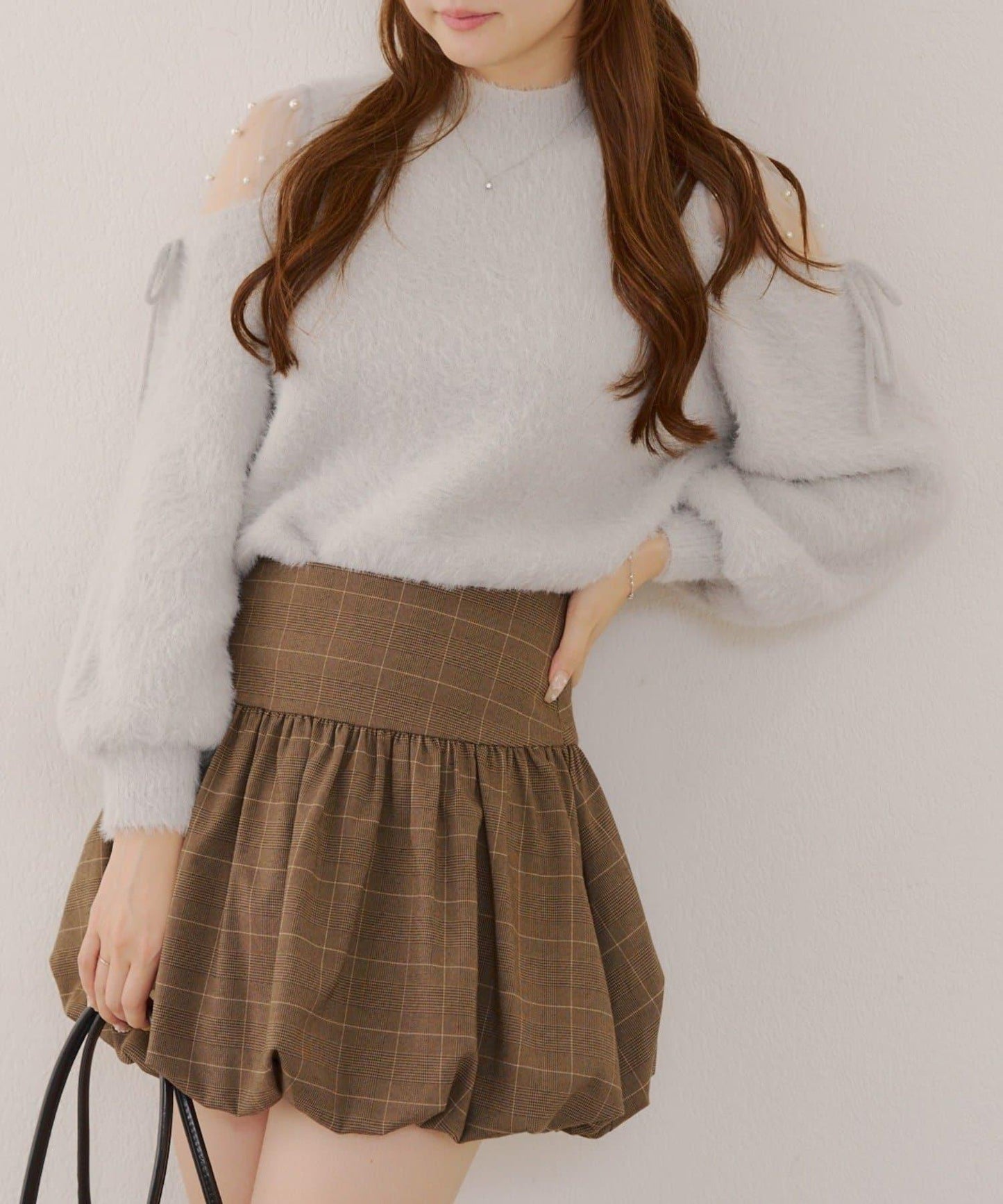 約會或應援活動首選【RMAF】顯身材露膚珍珠針織衫