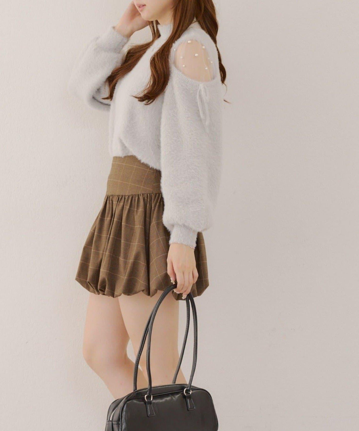 約會或應援活動首選【RMAF】顯身材露膚珍珠針織衫