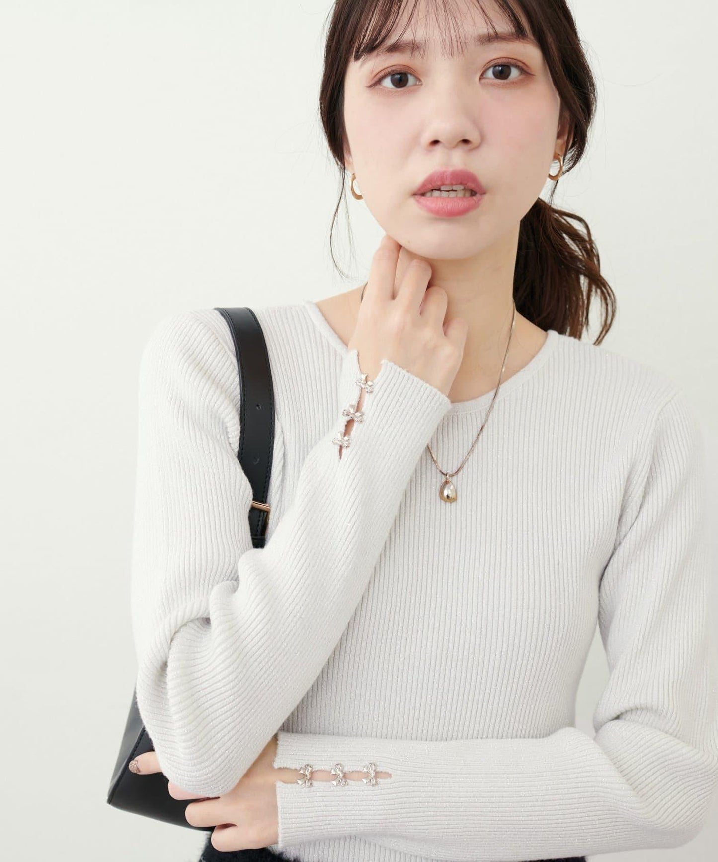 帕爾克羅限定/【mizumami】蝴蝶結裝飾袖針織衫