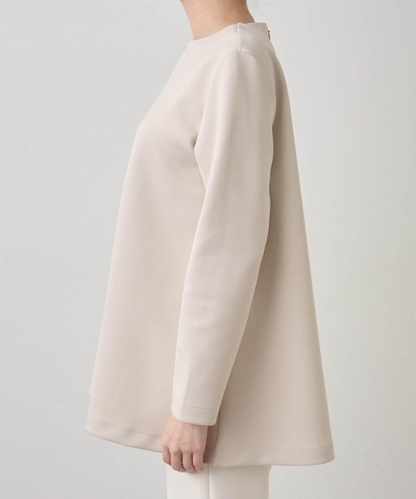 箱型喇叭袖套頭衫