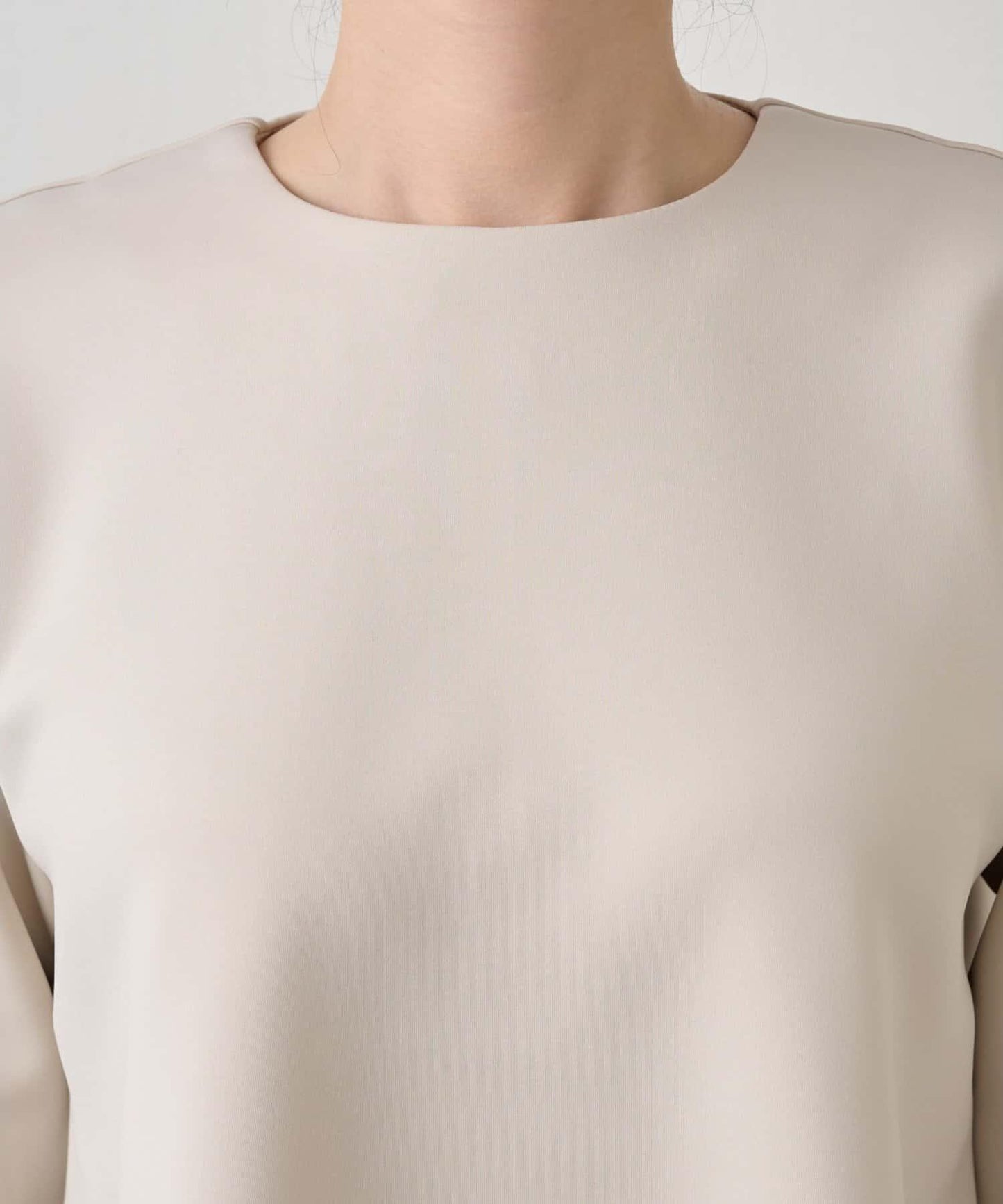 箱型喇叭袖套頭衫