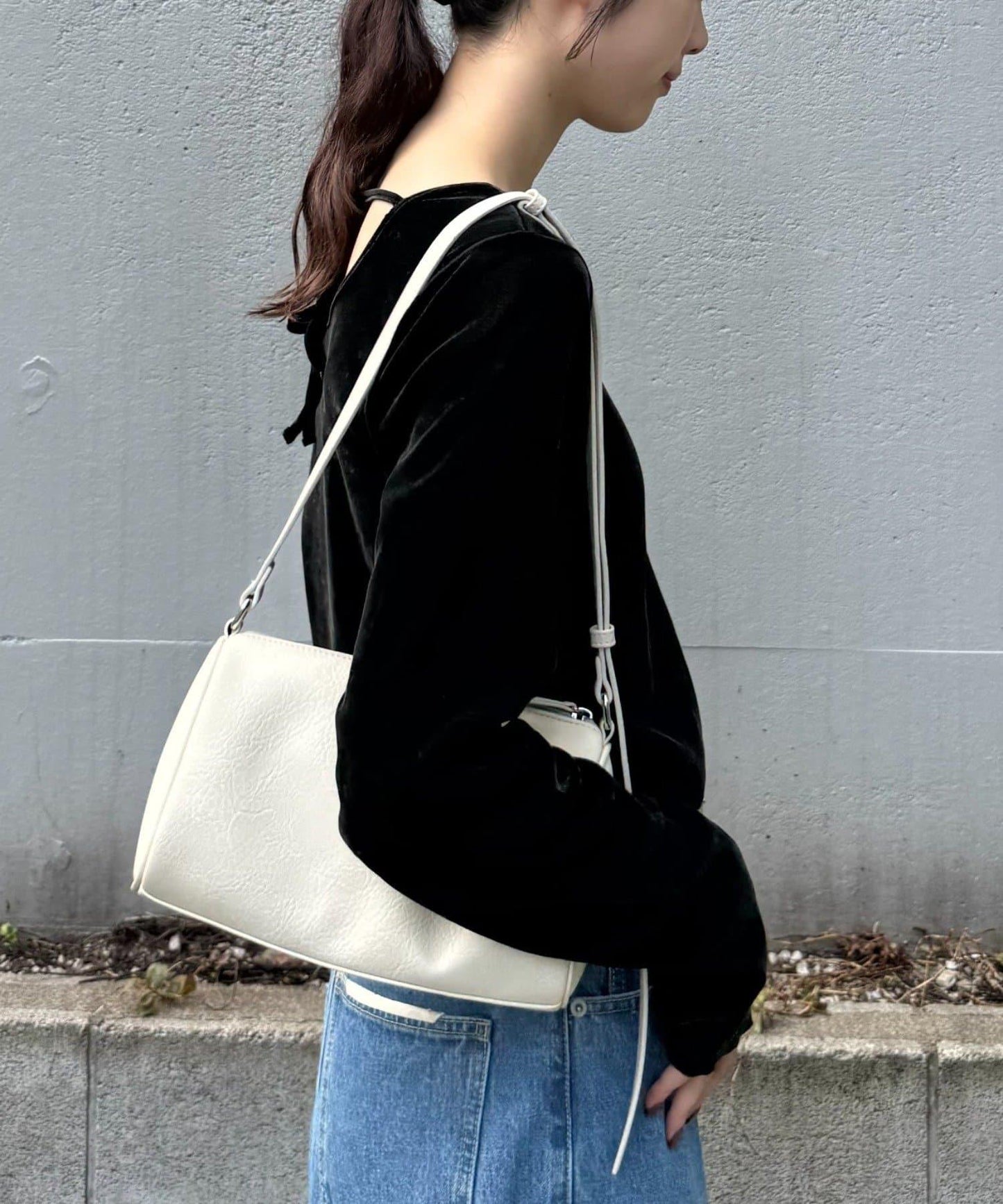 透視植絨復古工藝後系蝴蝶結上衣