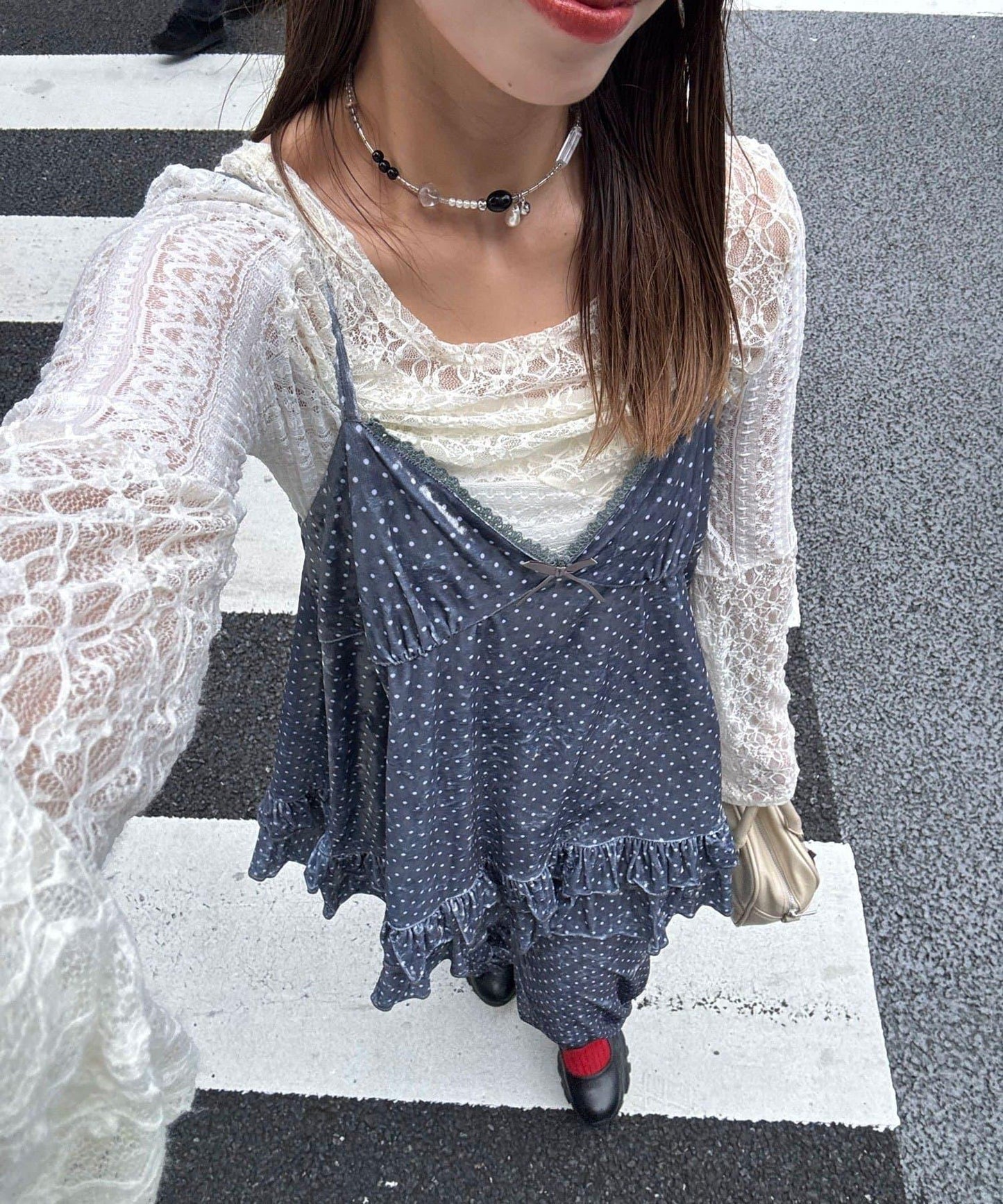 拼色圖案天鵝絨吊帶背心連衣裙〈波點/花卉〉