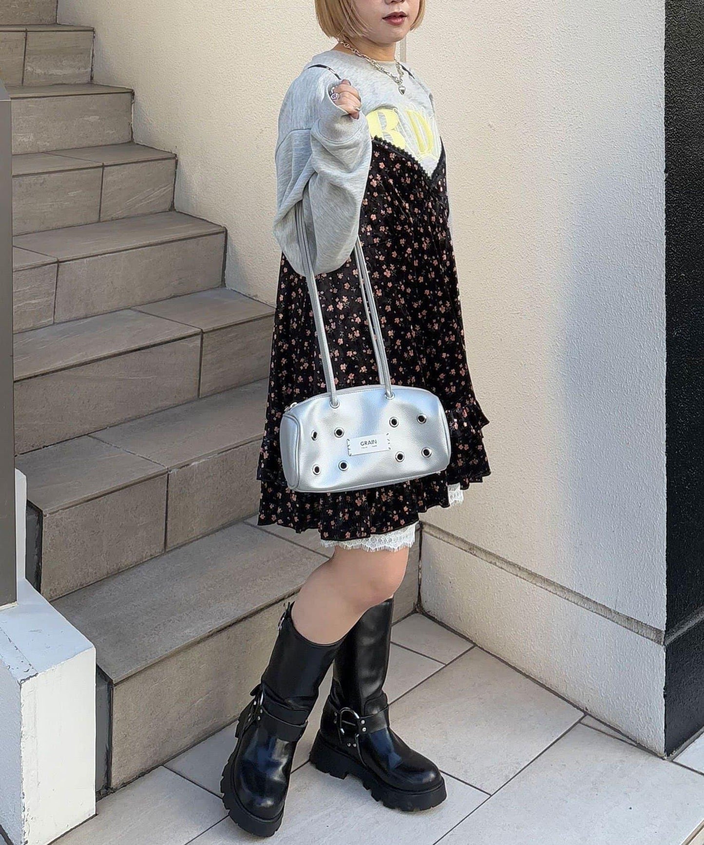 拼色圖案天鵝絨吊帶背心連衣裙〈波點/花卉〉