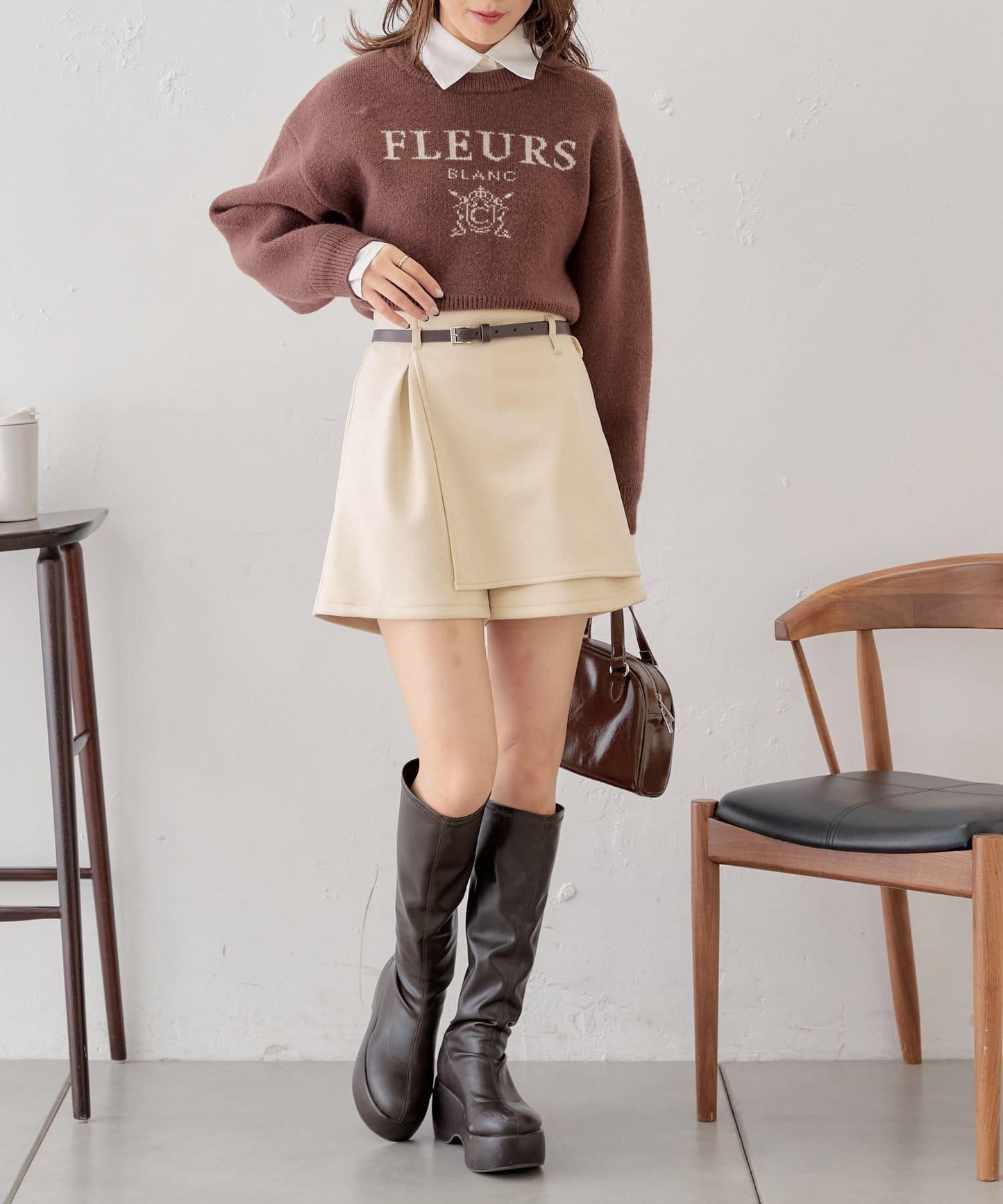 【Chico】附腰帶麂皮褶皺短褲